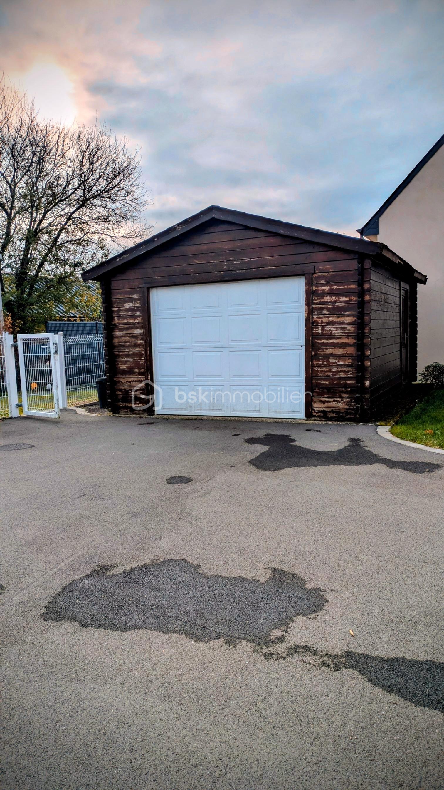 Maison de 145 m² - photo garage .jpg