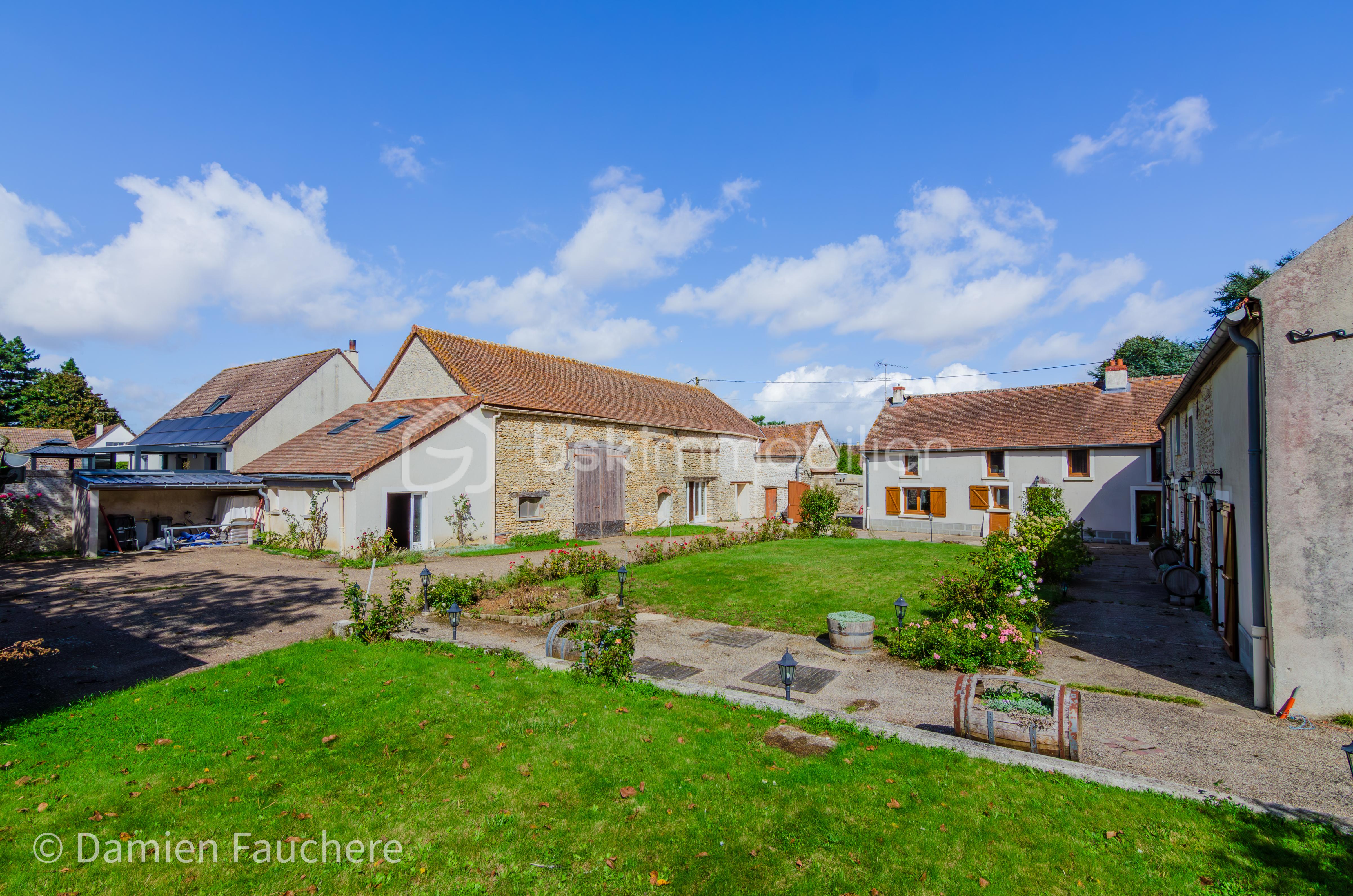 Domaine de 340 m² - 10.jpg