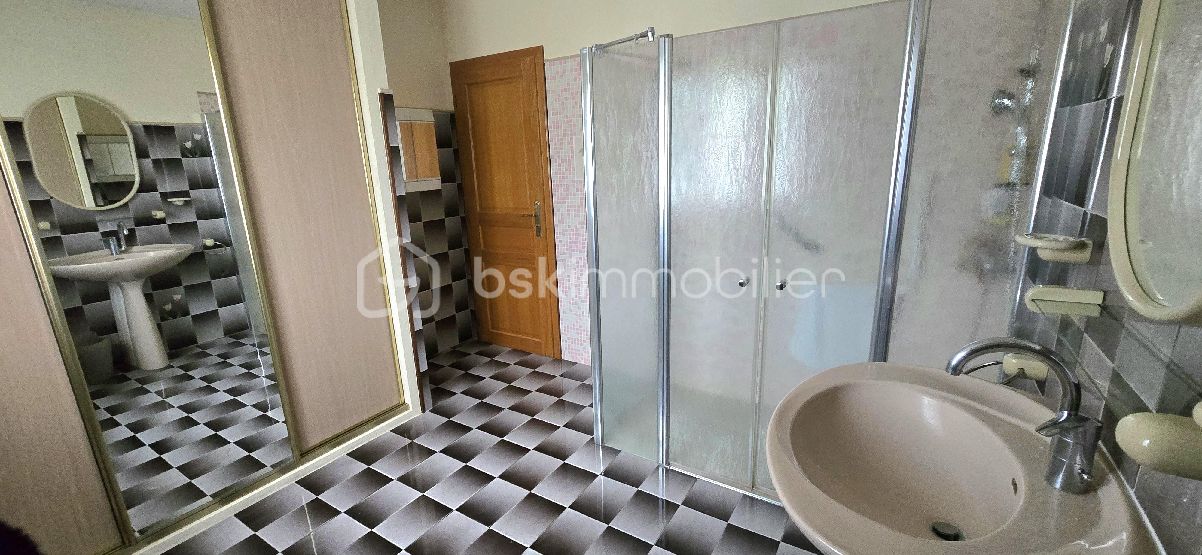 Maison de 120 m² - SDB.jpg