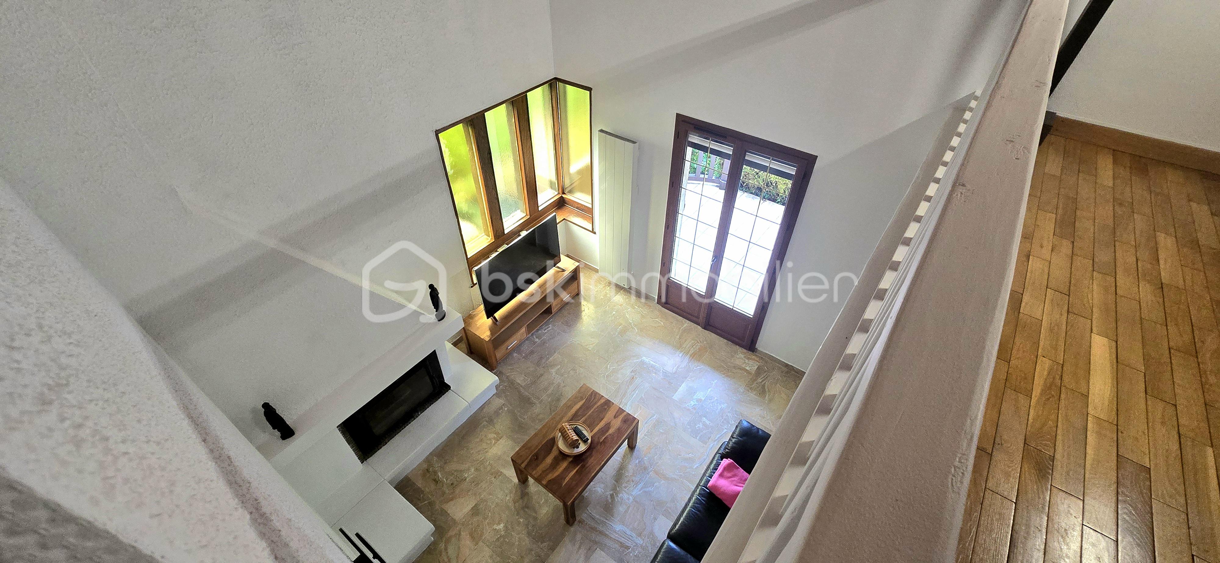 Maison de 120 m² - SEJOUR 3.jpg