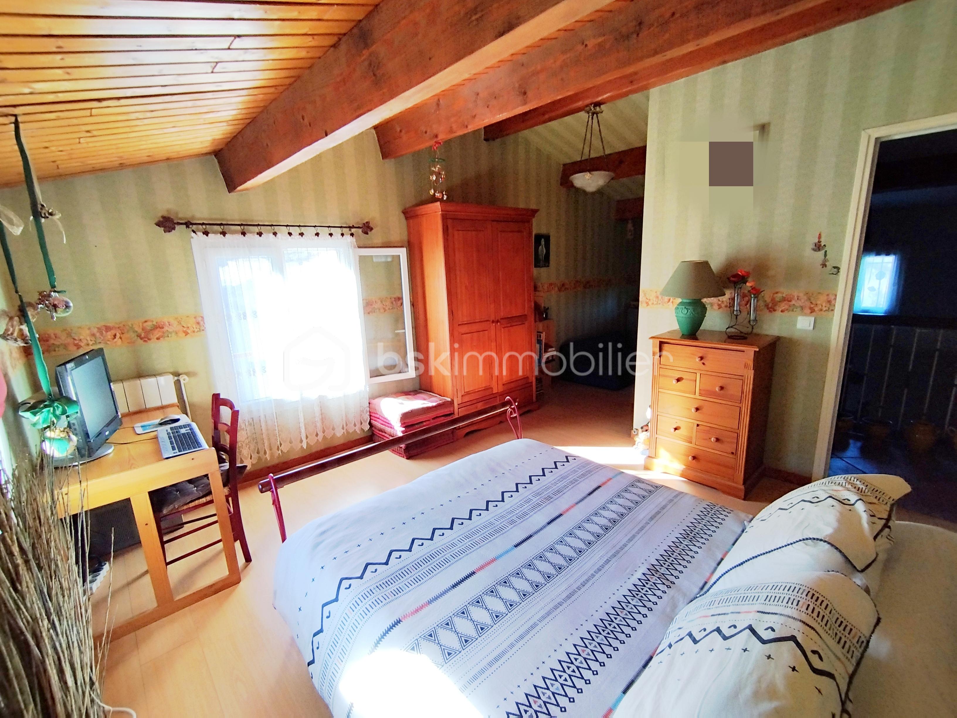 Maison de 208 m² - 1761821644402.jpg