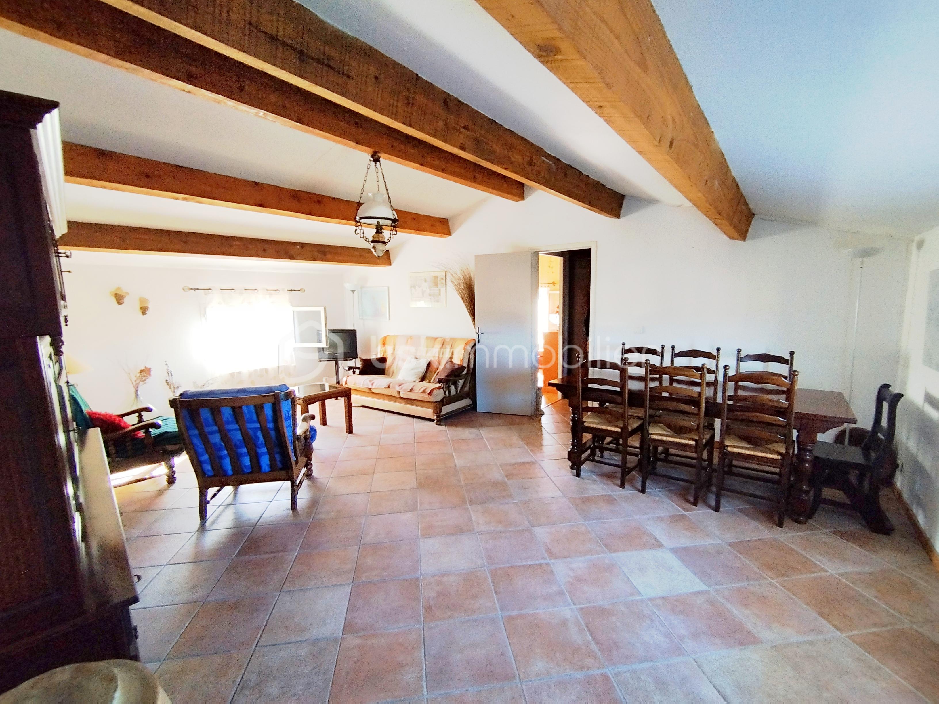 Maison de 208 m² - 1761812712981.jpg