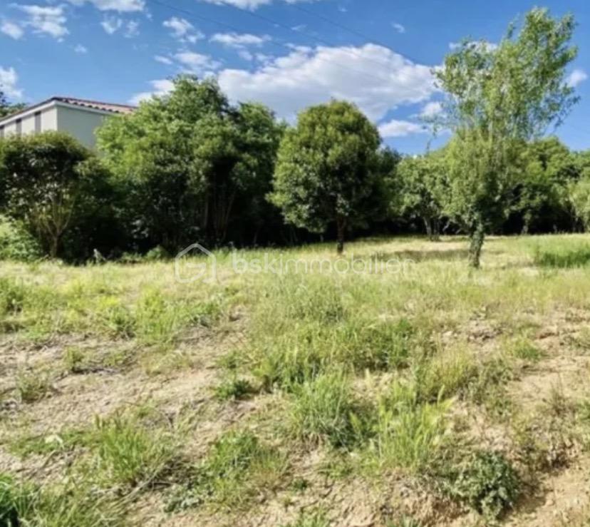Lotissement de 567 m² à Saint-Bauzille-De-Montmel · 567 m² · 190 000 €