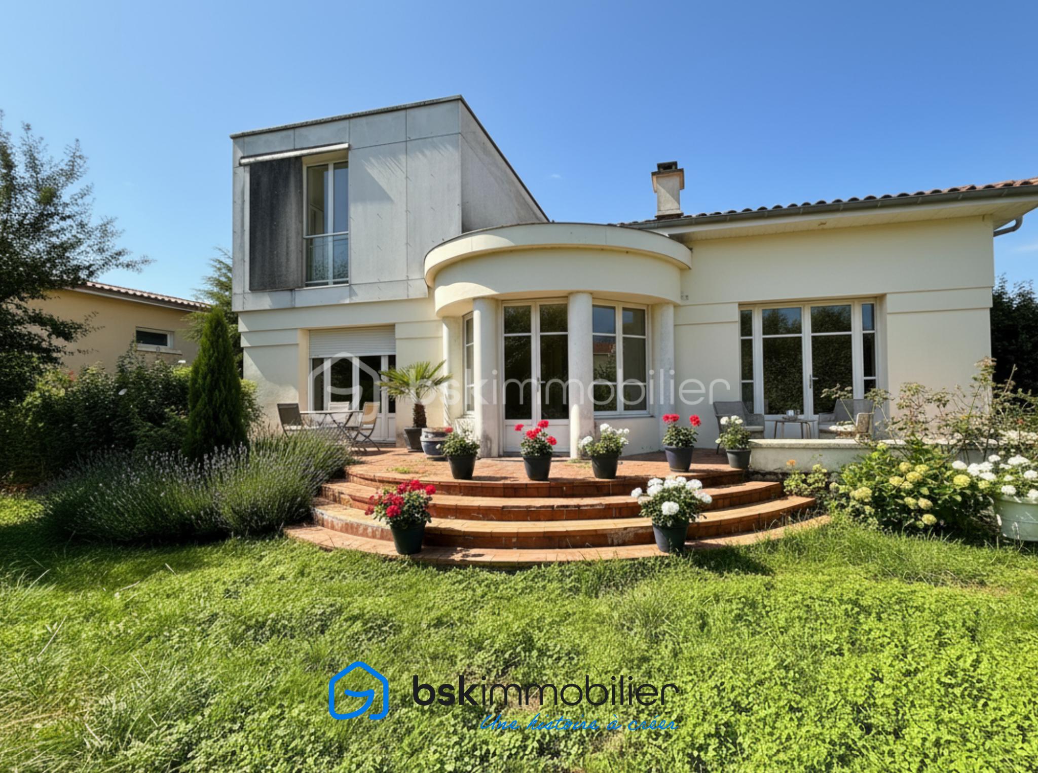 Maison contemporaine de 140 m² - Maison.png