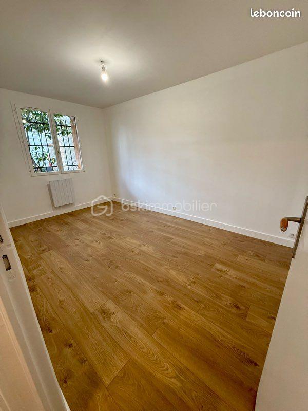 Chambre appart longjumeau ROUM.jpg