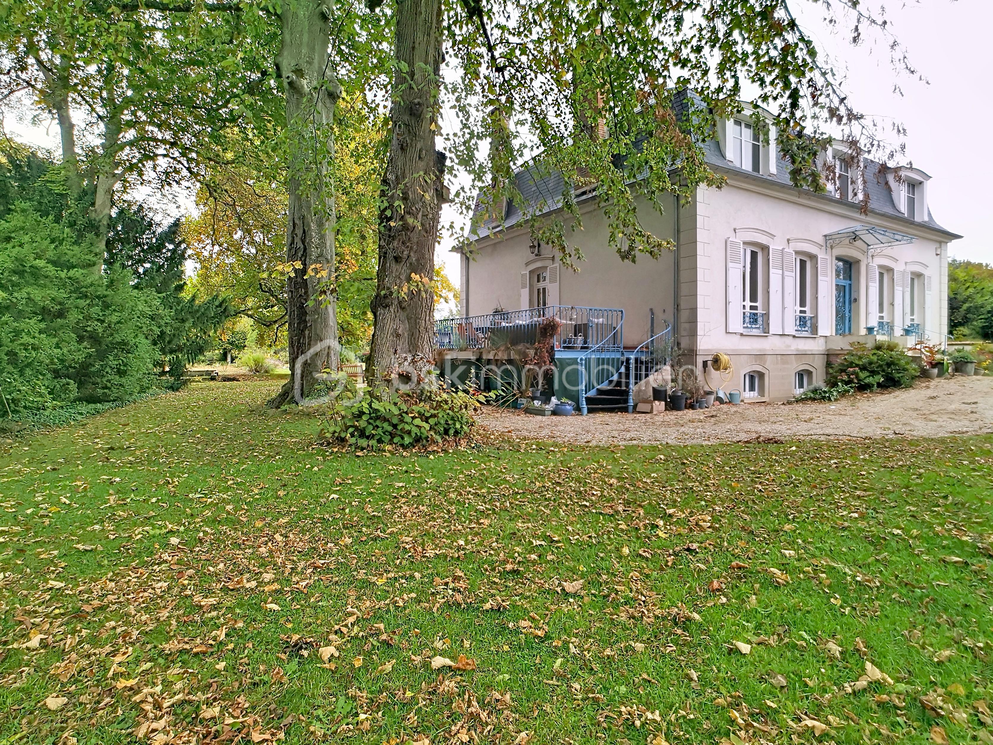 Maison de 243 m²