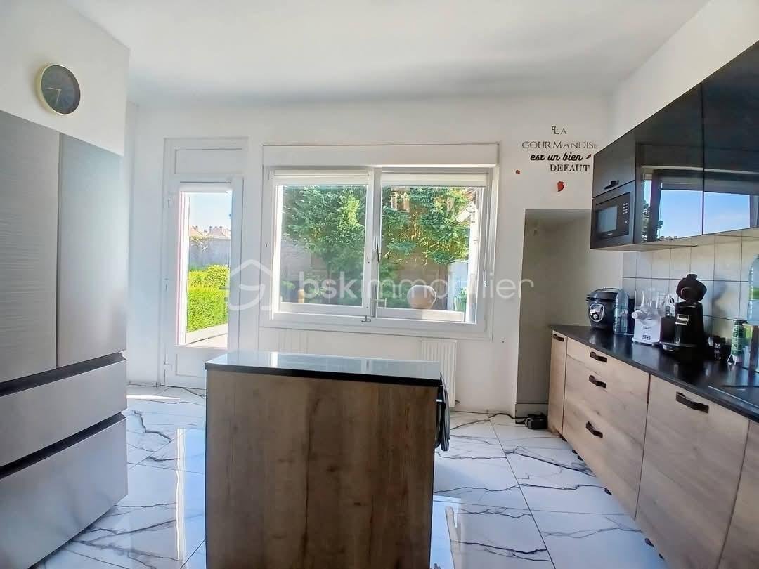 Maison de maitre de 155 m² - FB_IMG_1765276223372.jpg