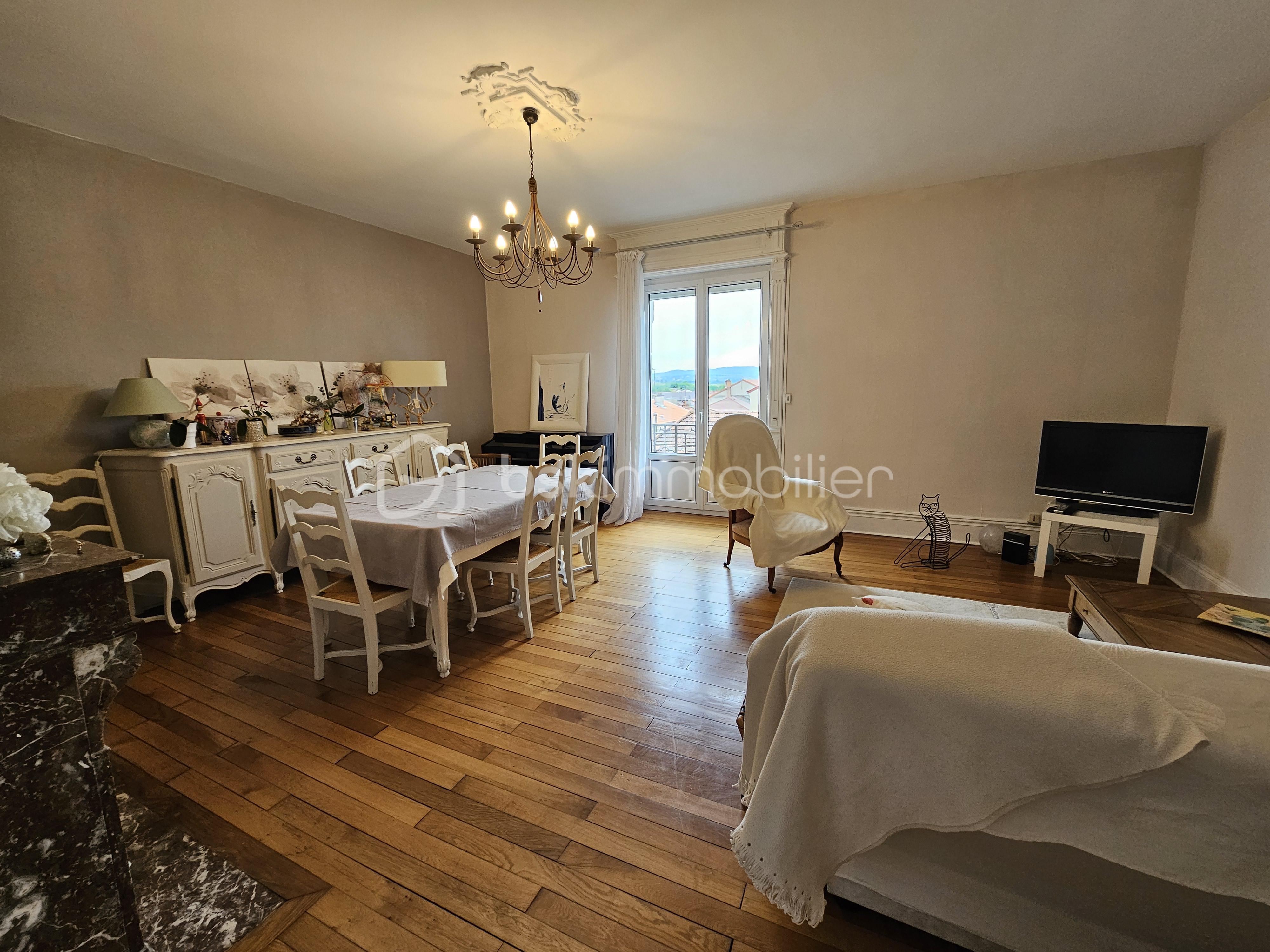 Appartement de 125,15 m² - photo_3279aec2c70800f6317f9e95da7424ec.jpg