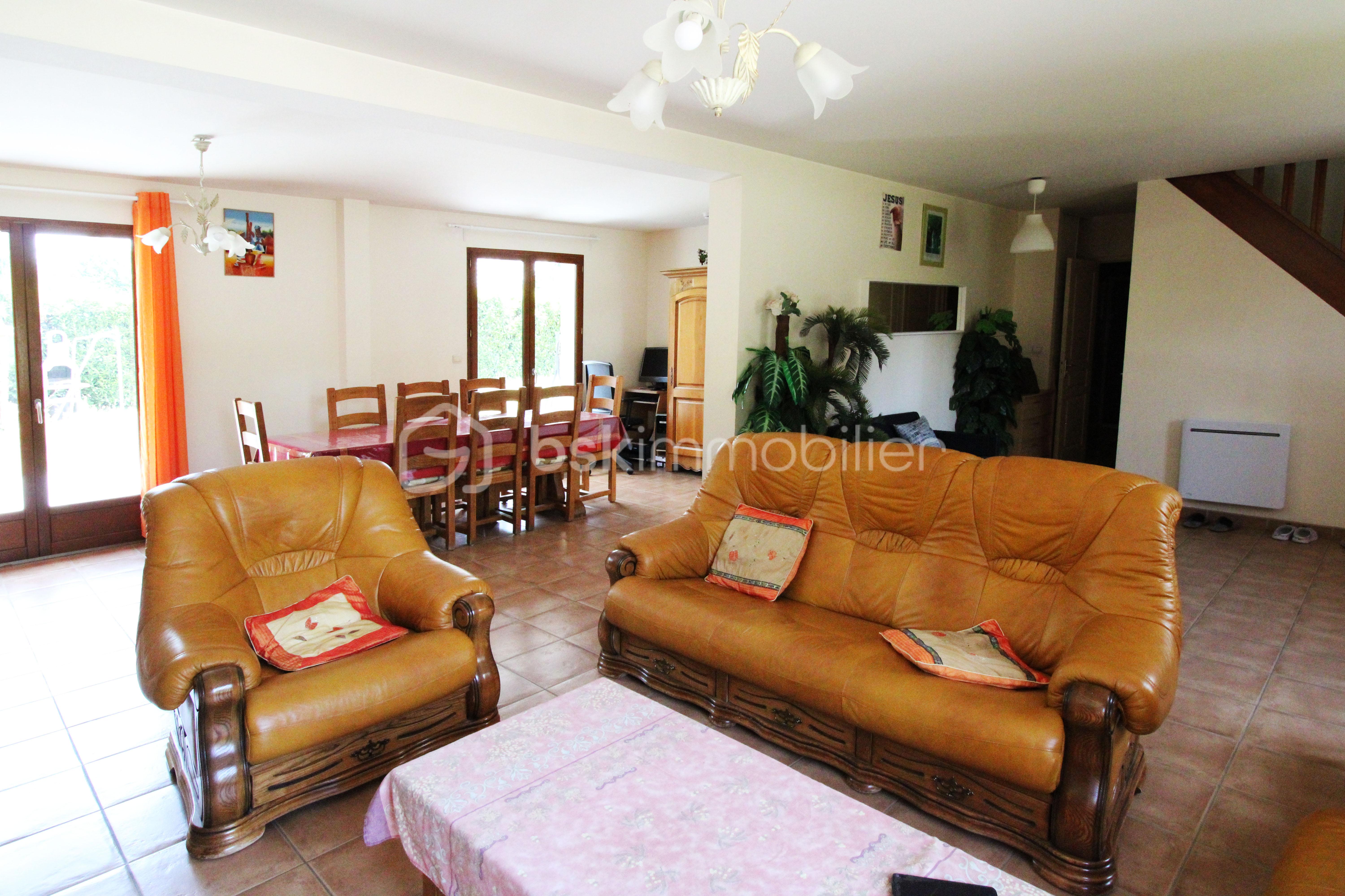 Maison traditionnelle de 136 m² - SALON1.jpg