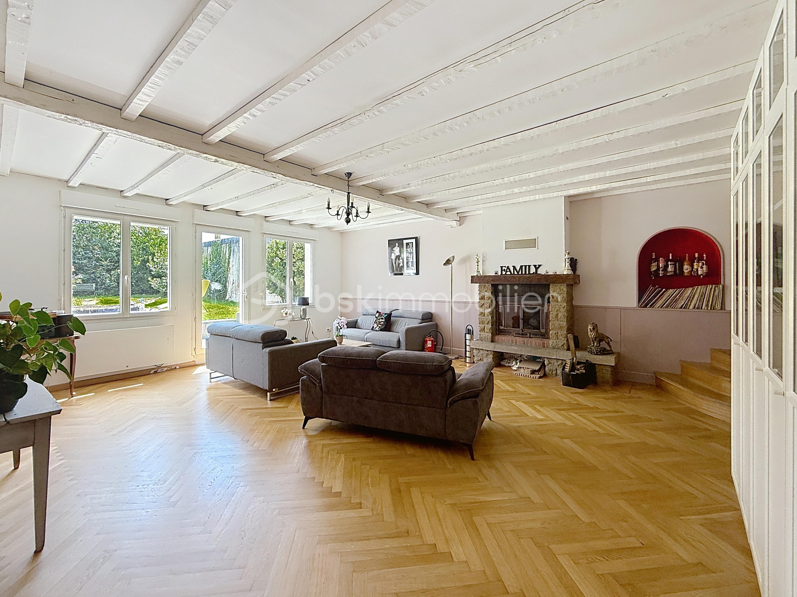 Demeure de 295 m² - cogles_00003.jpg