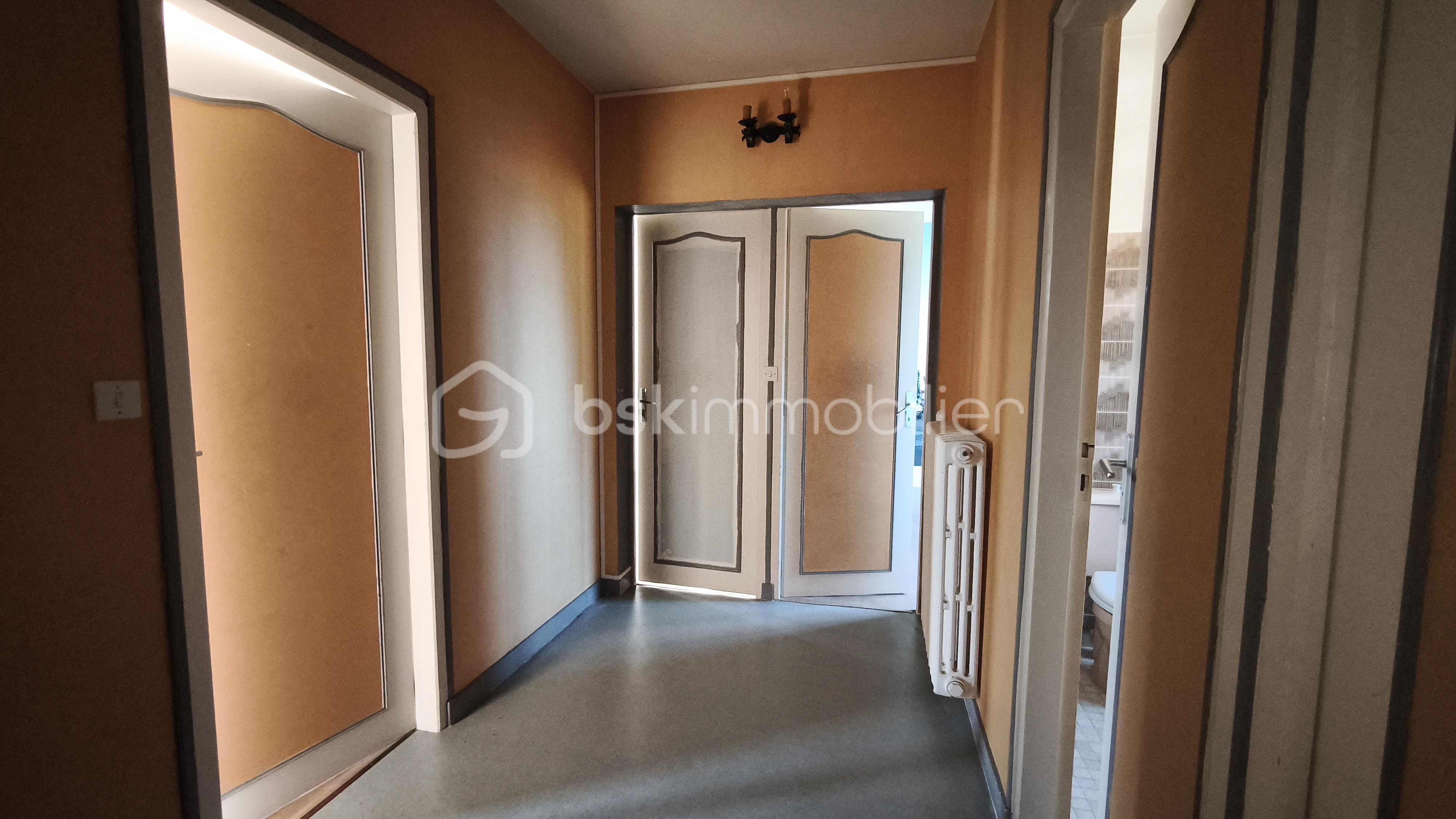 Maison traditionnelle de 111 m² - 1759733455403.jpg