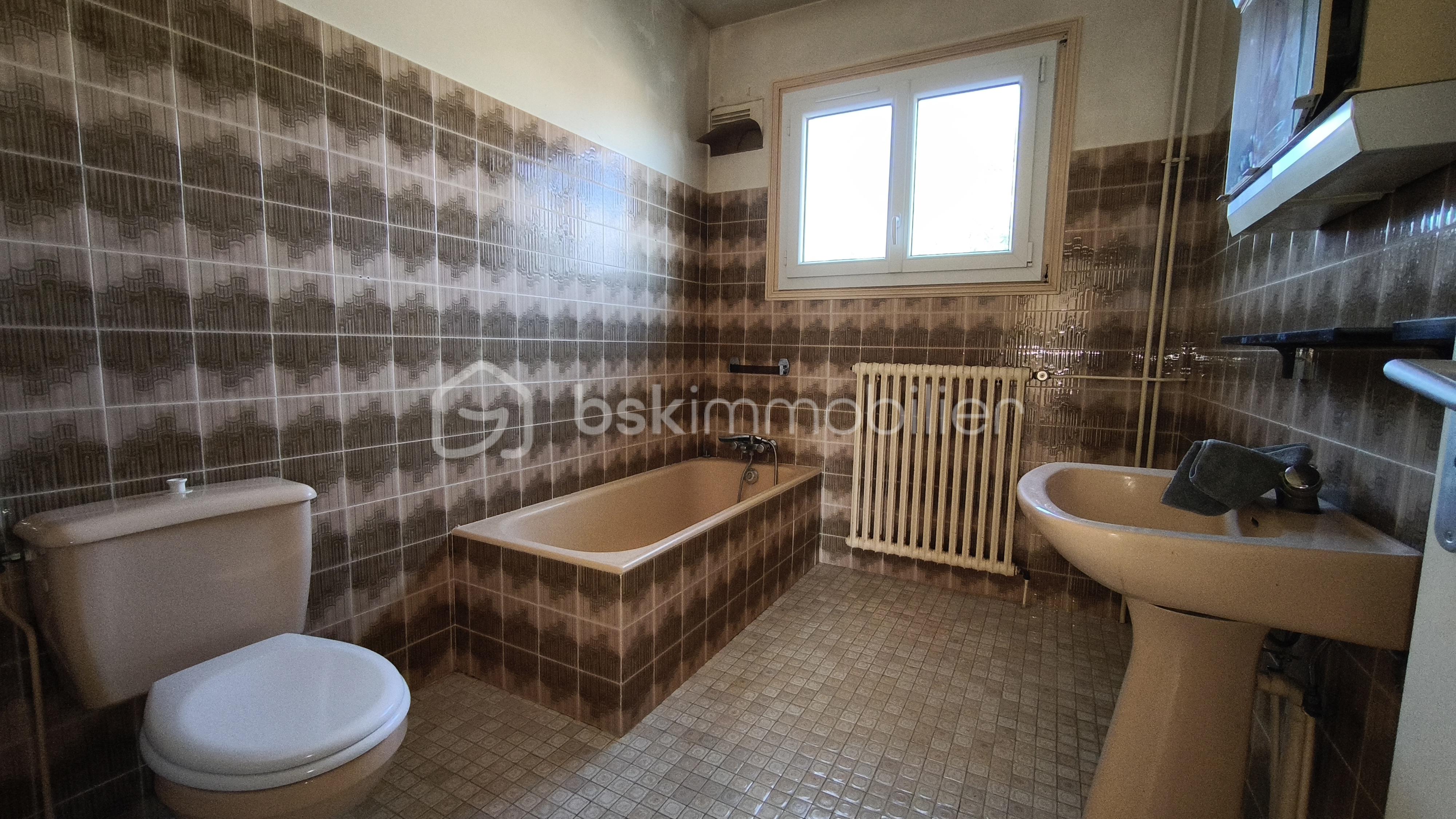 Maison traditionnelle de 111 m² - 1759733430670.jpg
