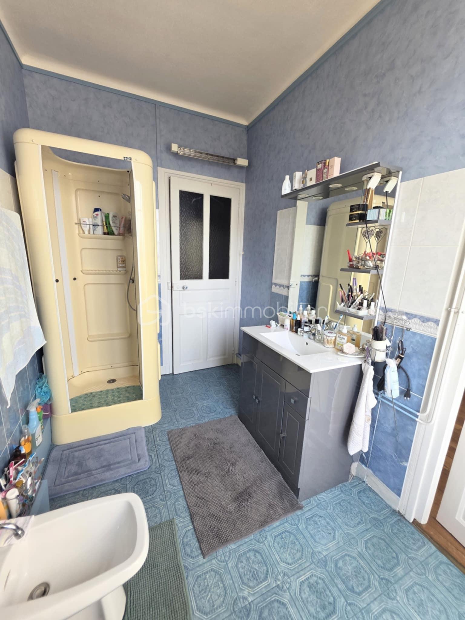 Maison de 150 m² - c04881ca-6ee8-4ee9-b25b-ac5a6808a2b2.jpg