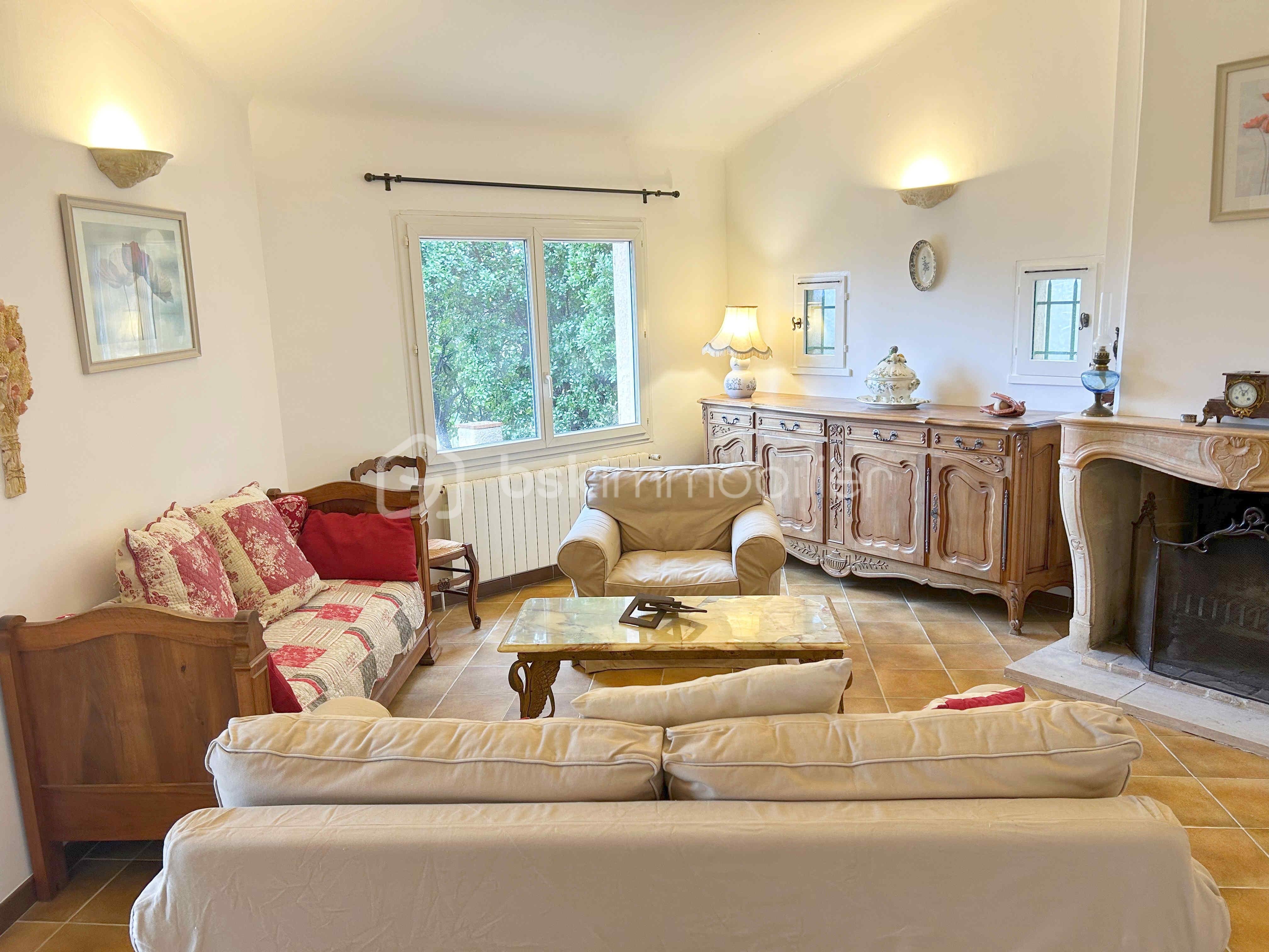 cheminee-piece-de-vie-maison-134m2-lorgues.jpg