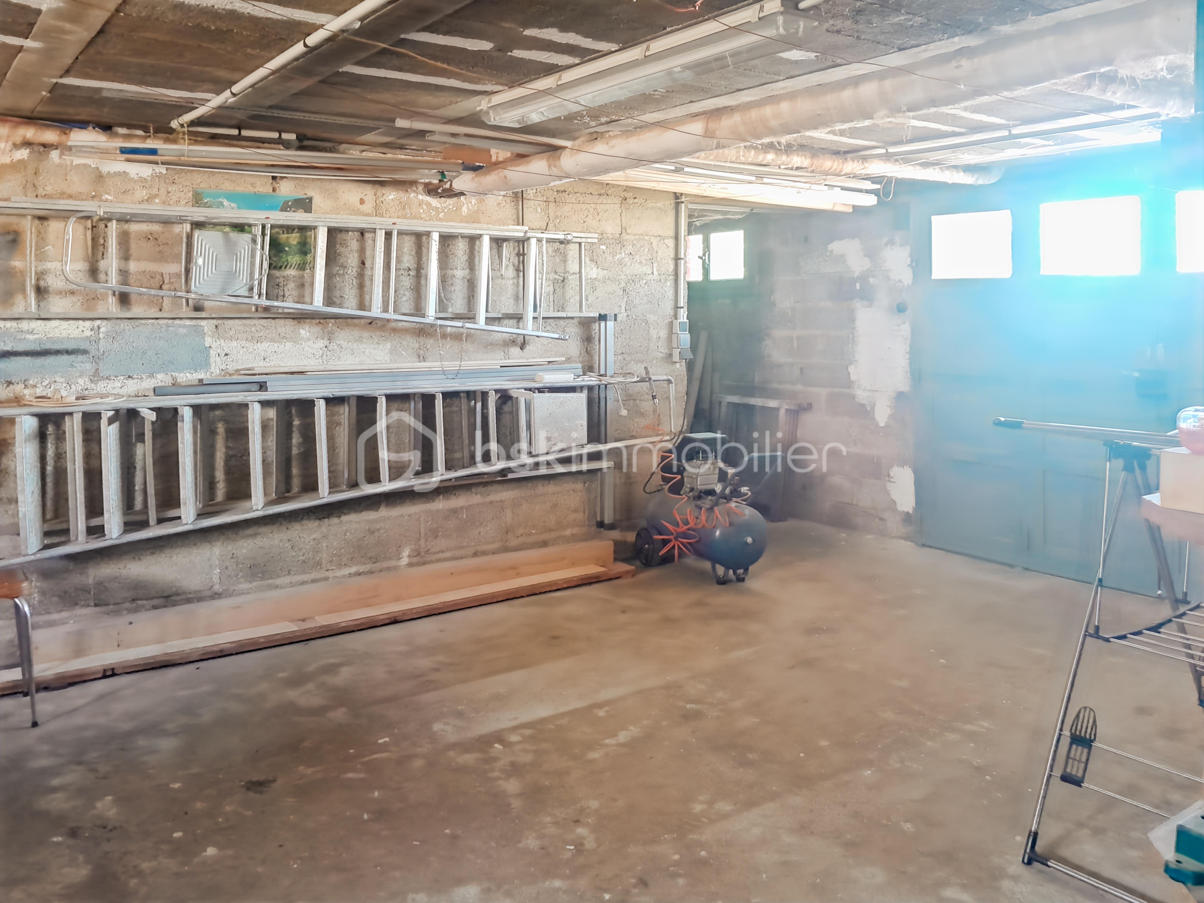 Maison de 60 m² - garage.jpg