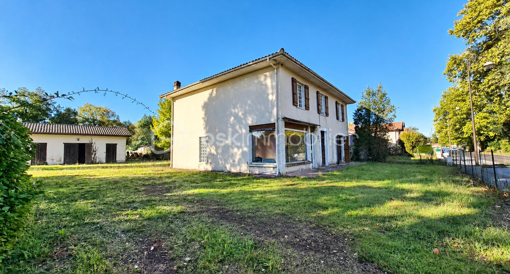 Maison 7 pièces 230 m² · à Lit-et-Mixe · 230 m² · 299 000 €