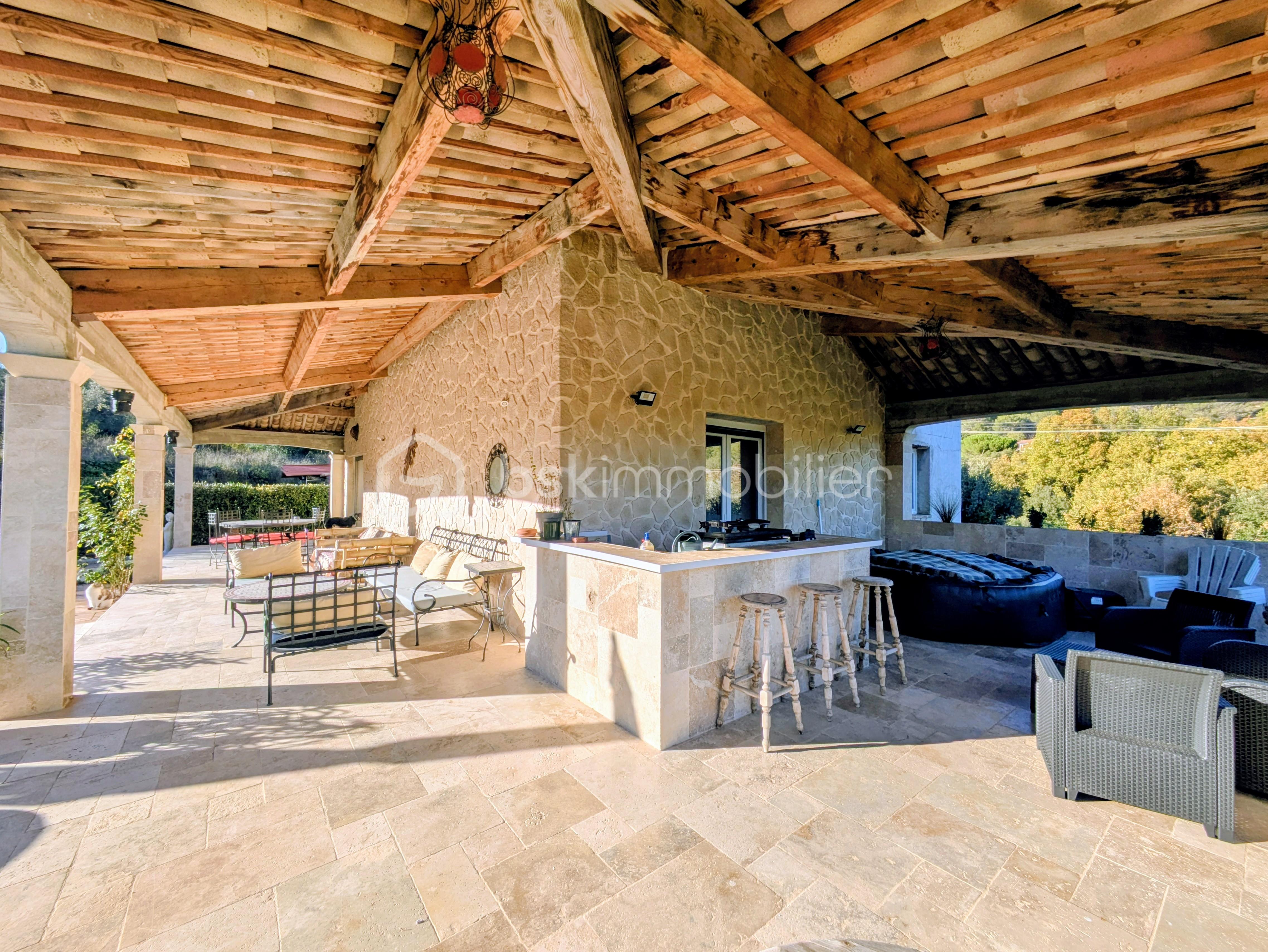 Maison contemporaine de 196 m² - PXL_20251117_140654946.RAW-01.COVER~2.jpg