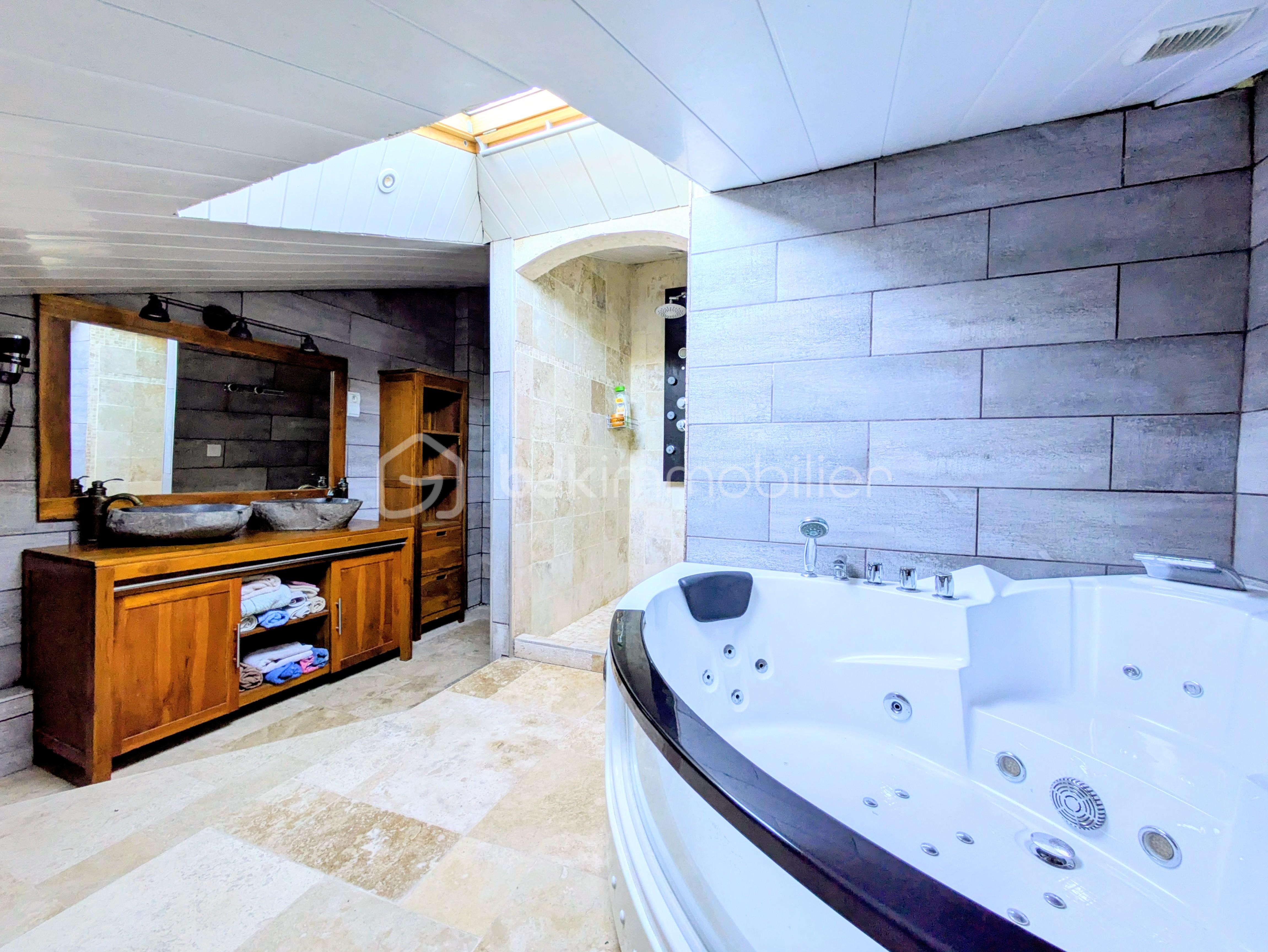 Maison contemporaine de 196 m² - PXL_20251117_135446564.RAW-01.COVER~2.jpg