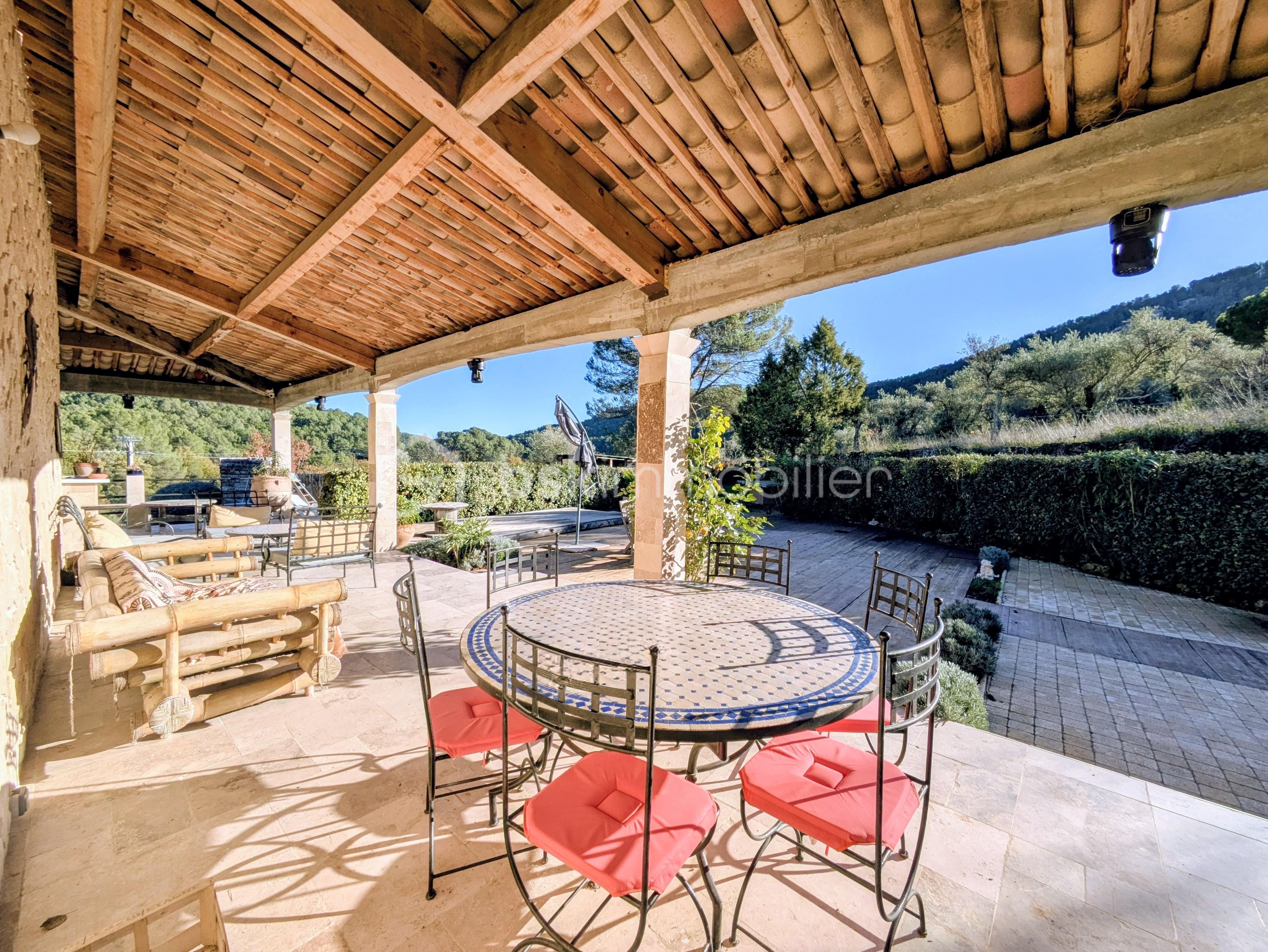 Maison contemporaine de 196 m² - PXL_20251117_140349484.RAW-01.COVER~2.jpg