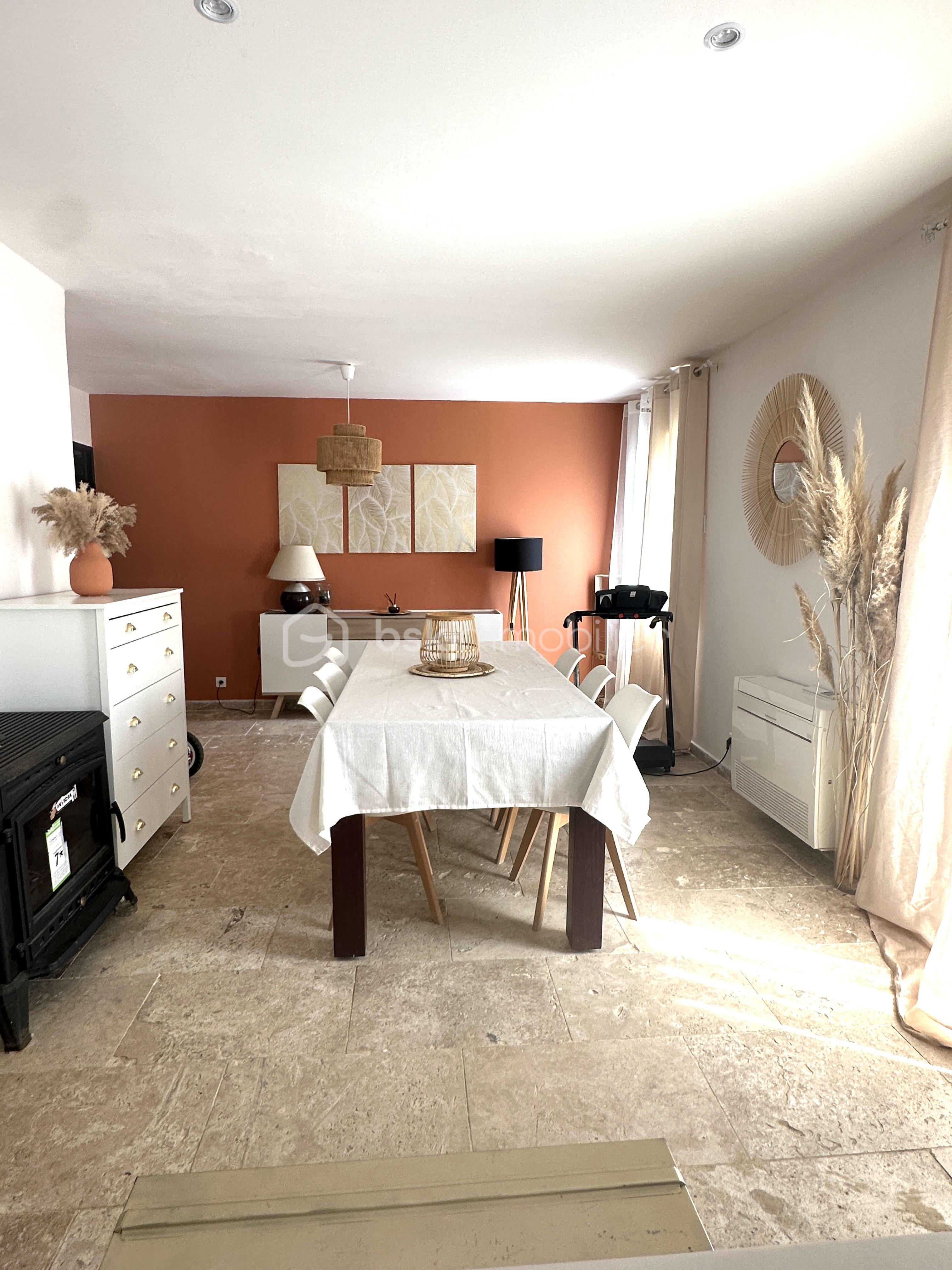 Villa de 100 m² - 2B03B630-E067-440B-9875-4F2F9F96505E.jpeg