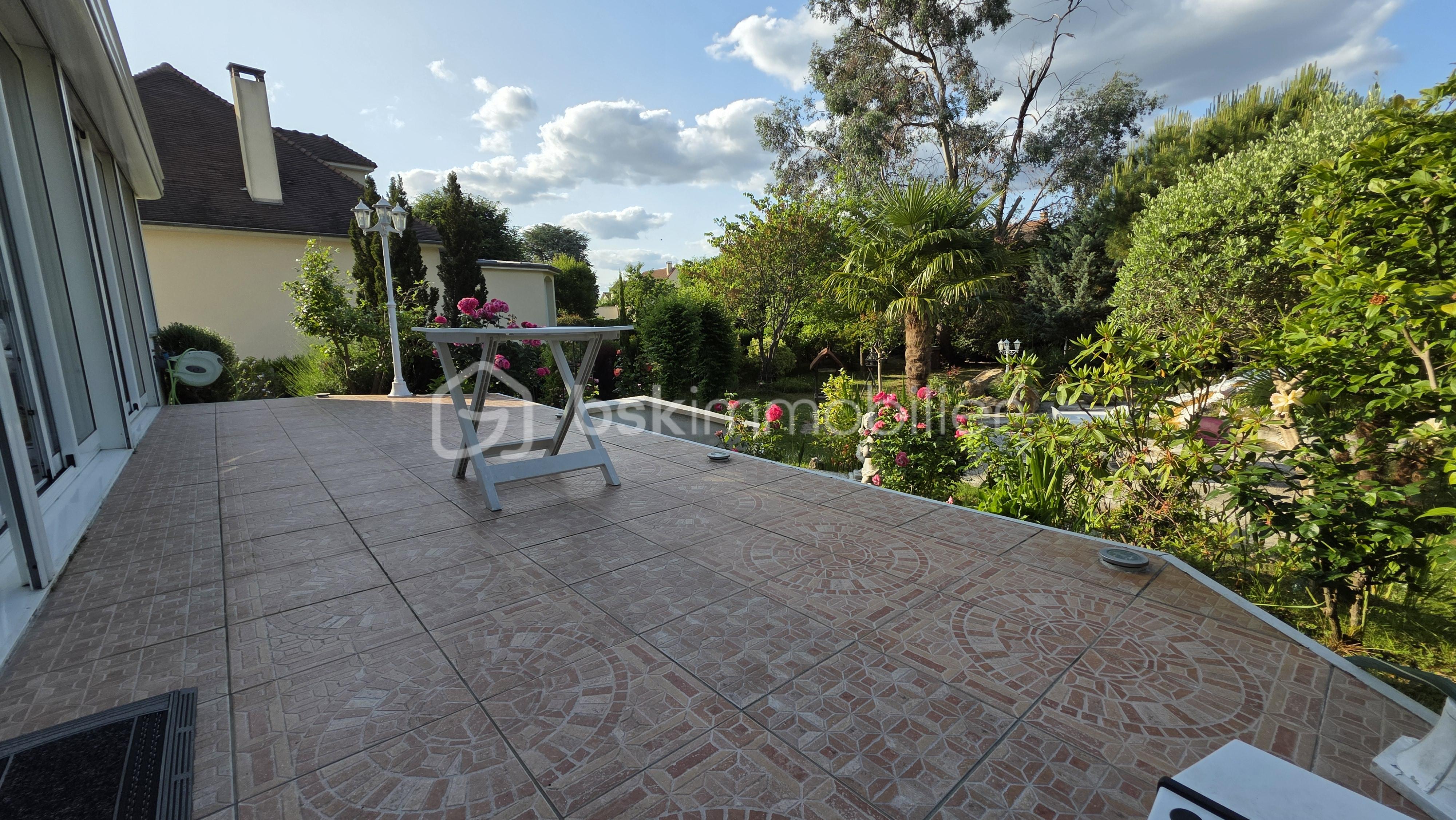 Maison de 262 m² - 20250602_190530.jpg