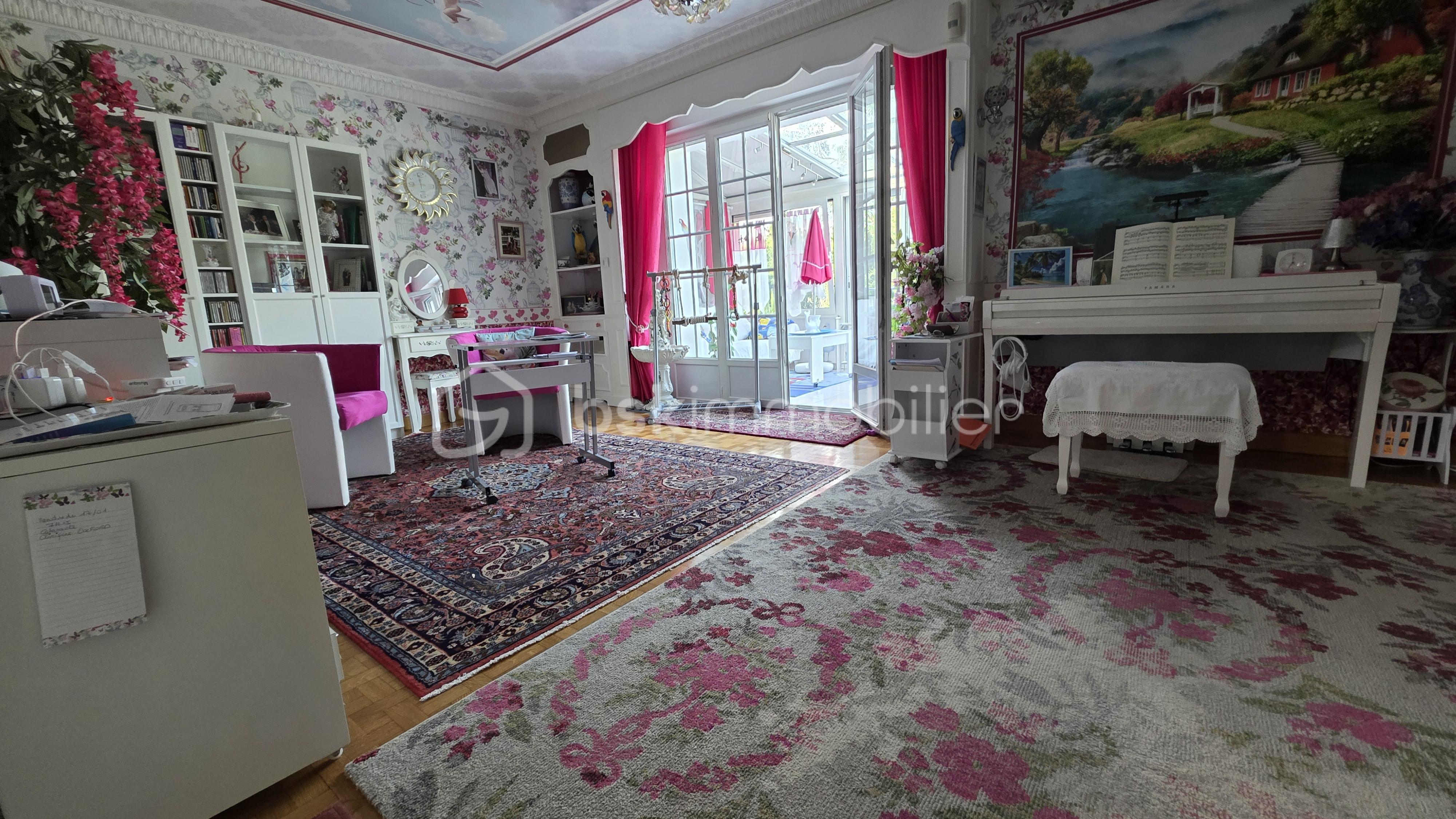 Maison de 262 m² - 20250602_185922.jpg