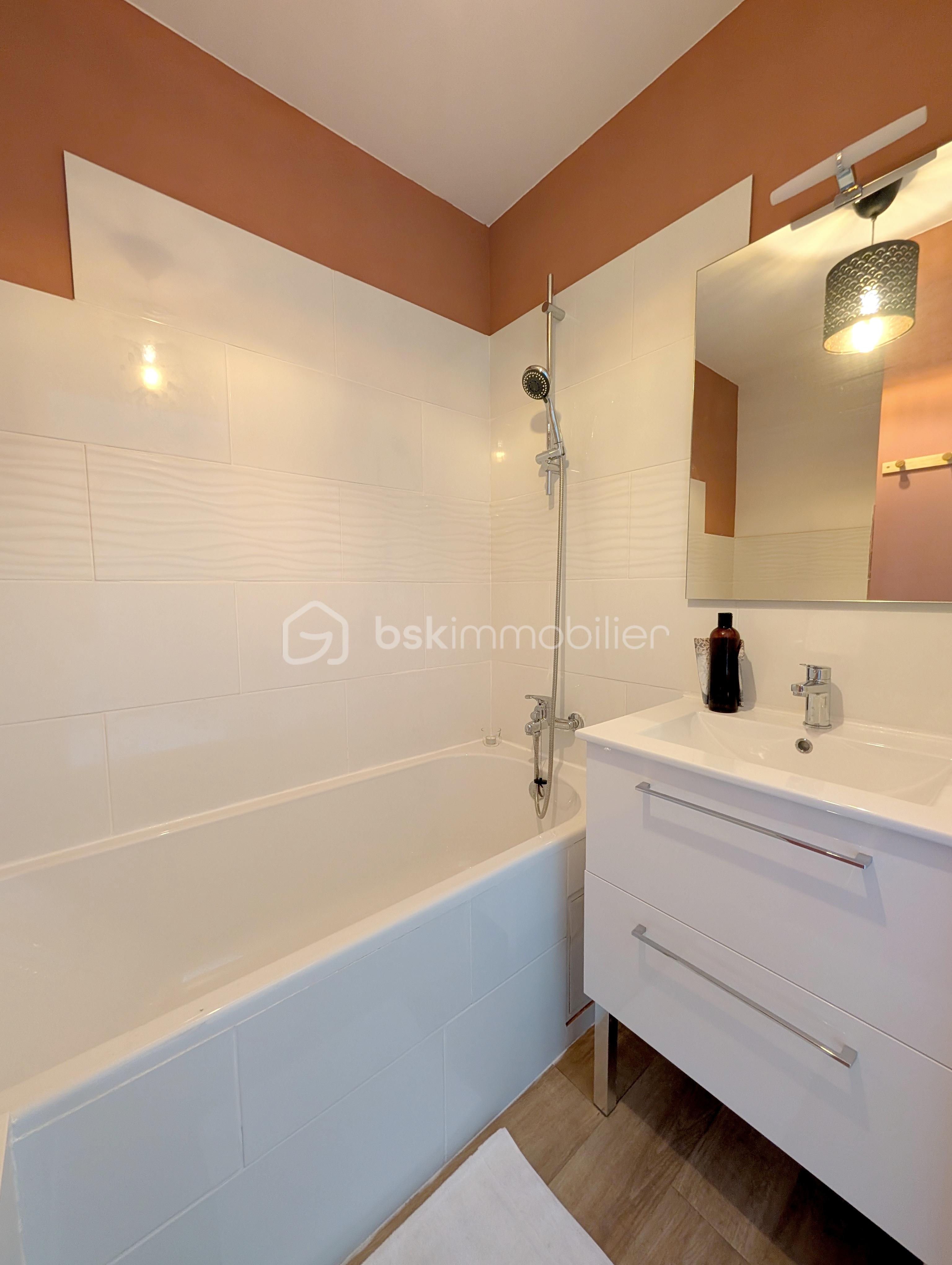 Maison de 111 m² - 1PXL_20250910_151304137.jpg