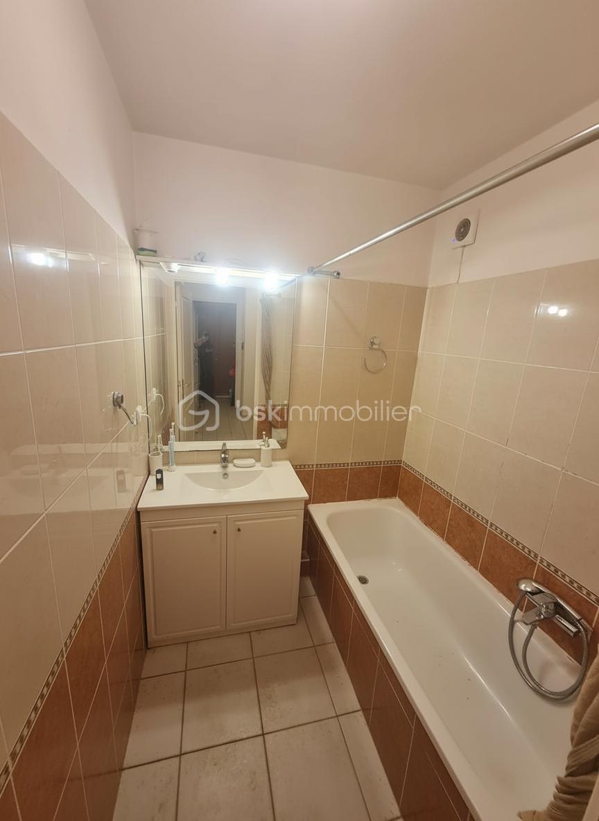 Appartement de 43,73 m² - generated_2025-12-05T10_32_02.544.jpg