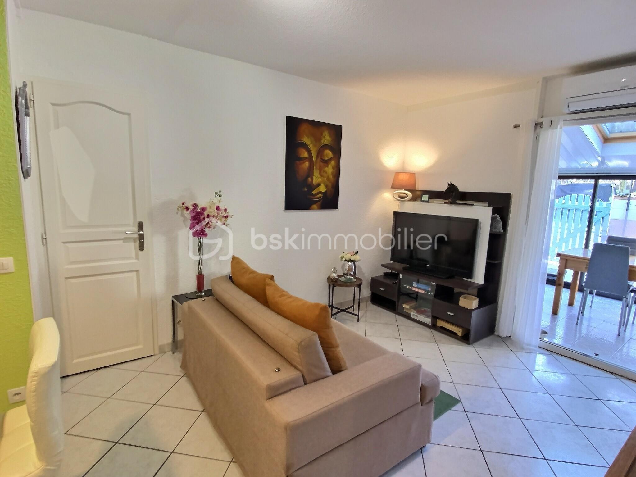 Appartement de 50 m² - exposio_133388010.jpg