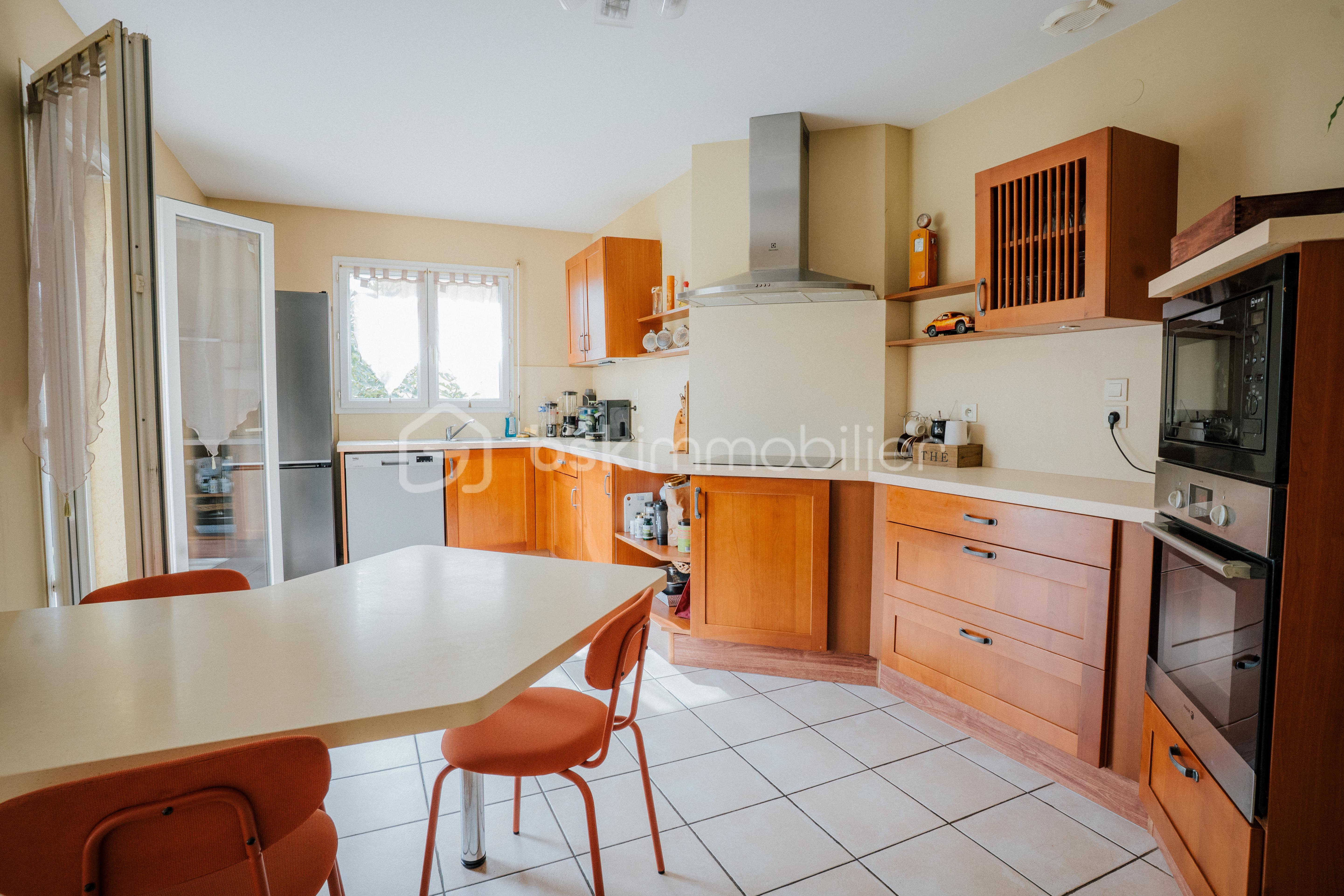 Maison de 115 m² - MAISON BAGES AVEC PISCINE-5.jpg