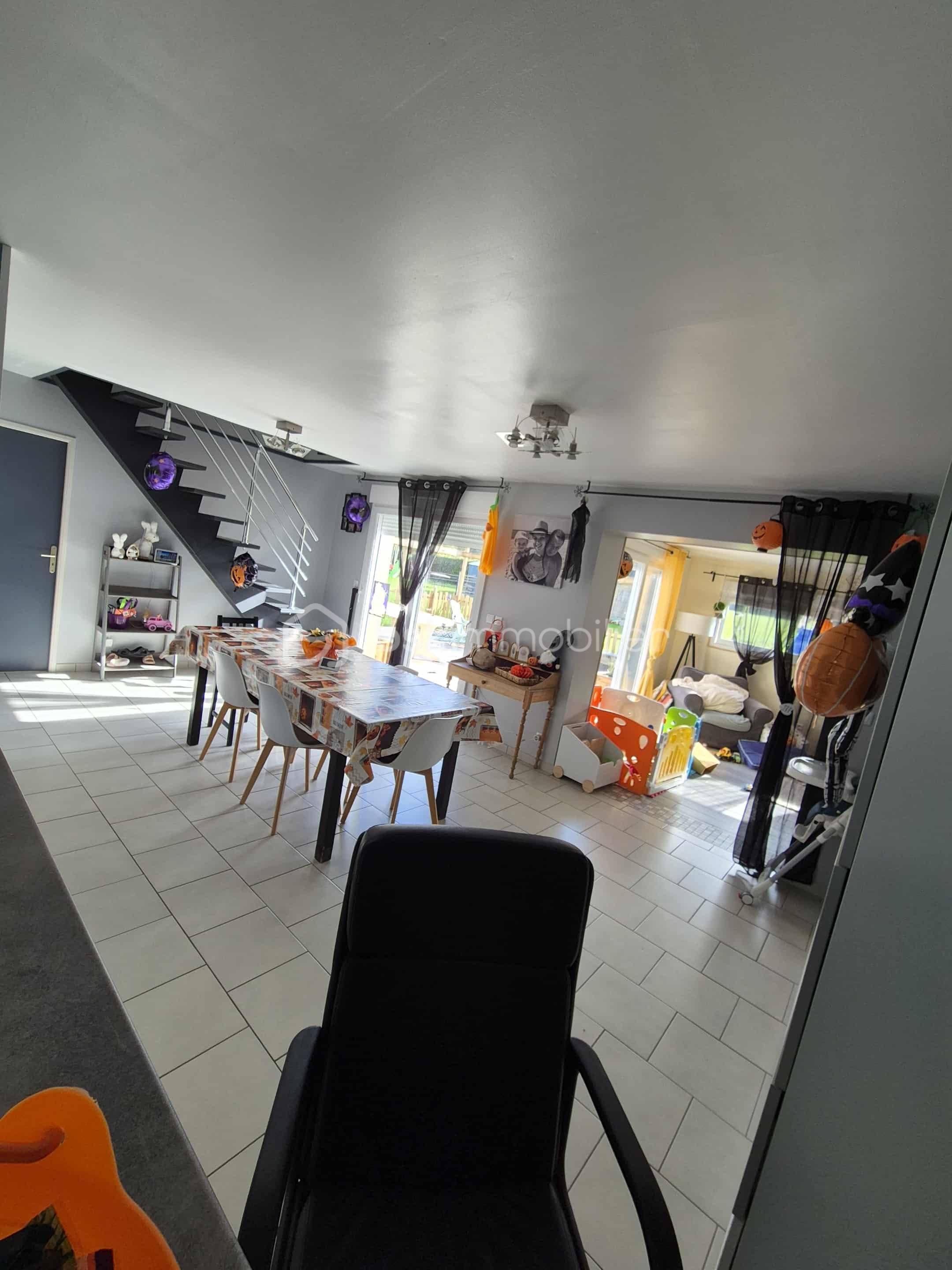 Maison de 118 m² - 71e7f290-b3ad-44be-b24c-11eb3424410f.jpg