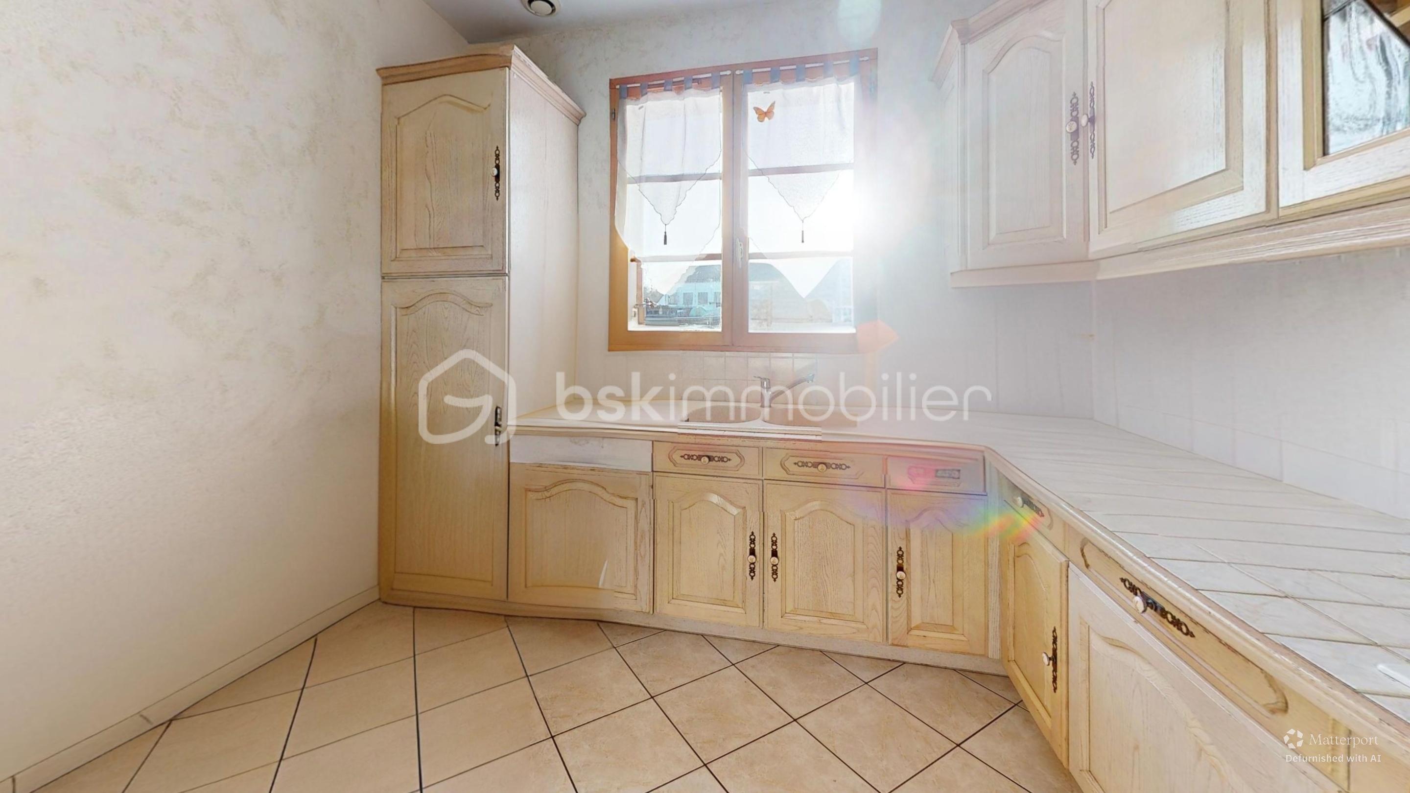 Maison de 155 m² - Chemin-du-Four-a-Platre-Kitchen-Defurnished.jpg