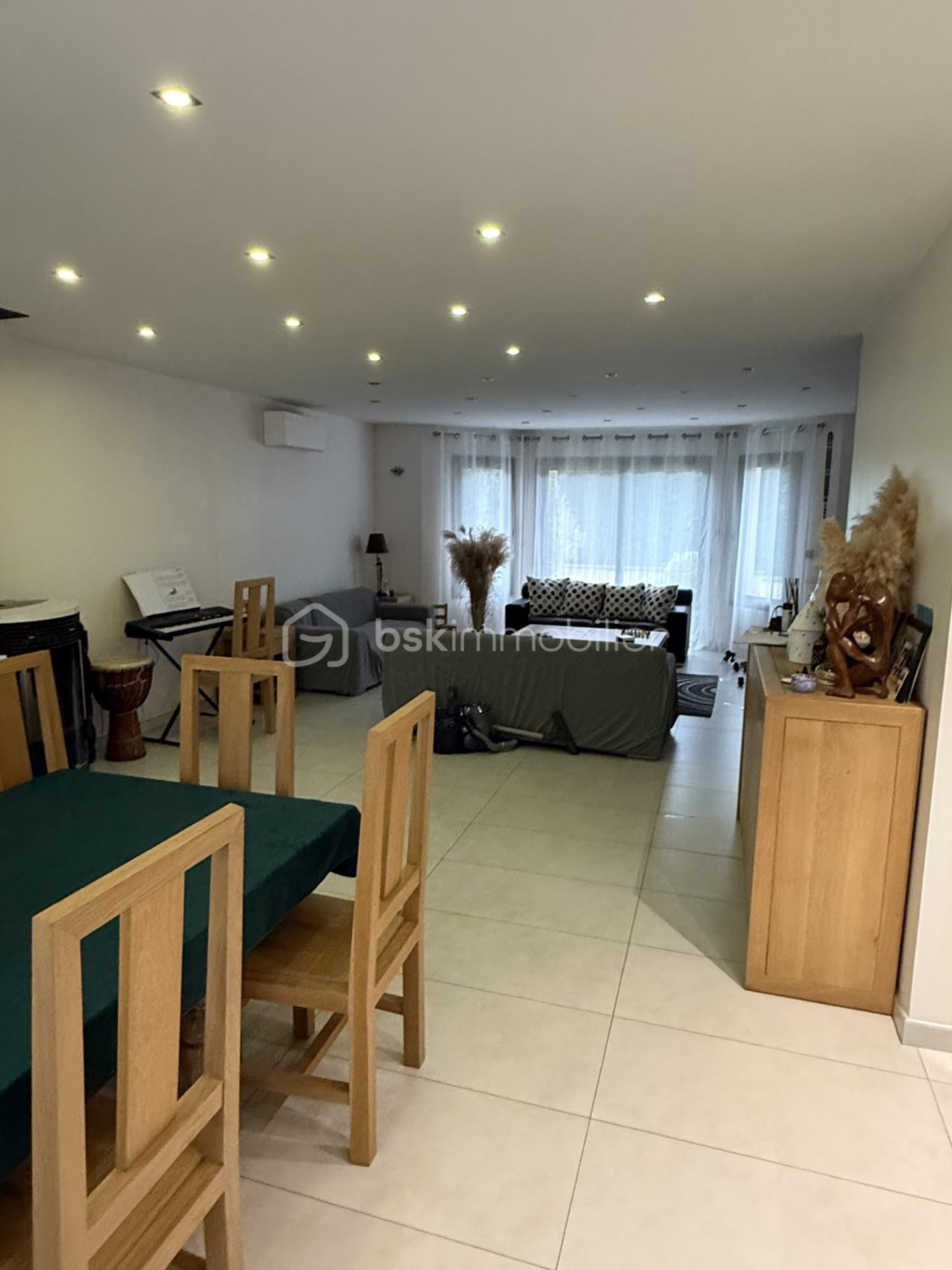 Maison de 210 m² - maison23.jpg