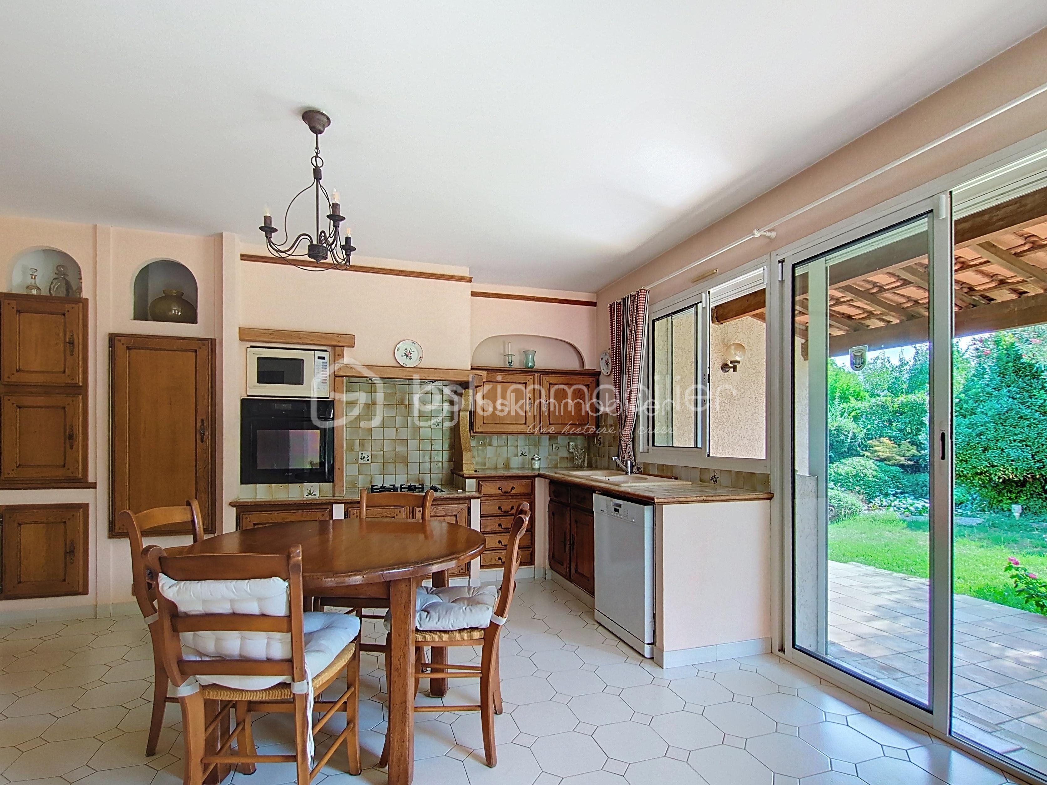 Maison de 147 m² - vue d'ensemble cuisine.jpg