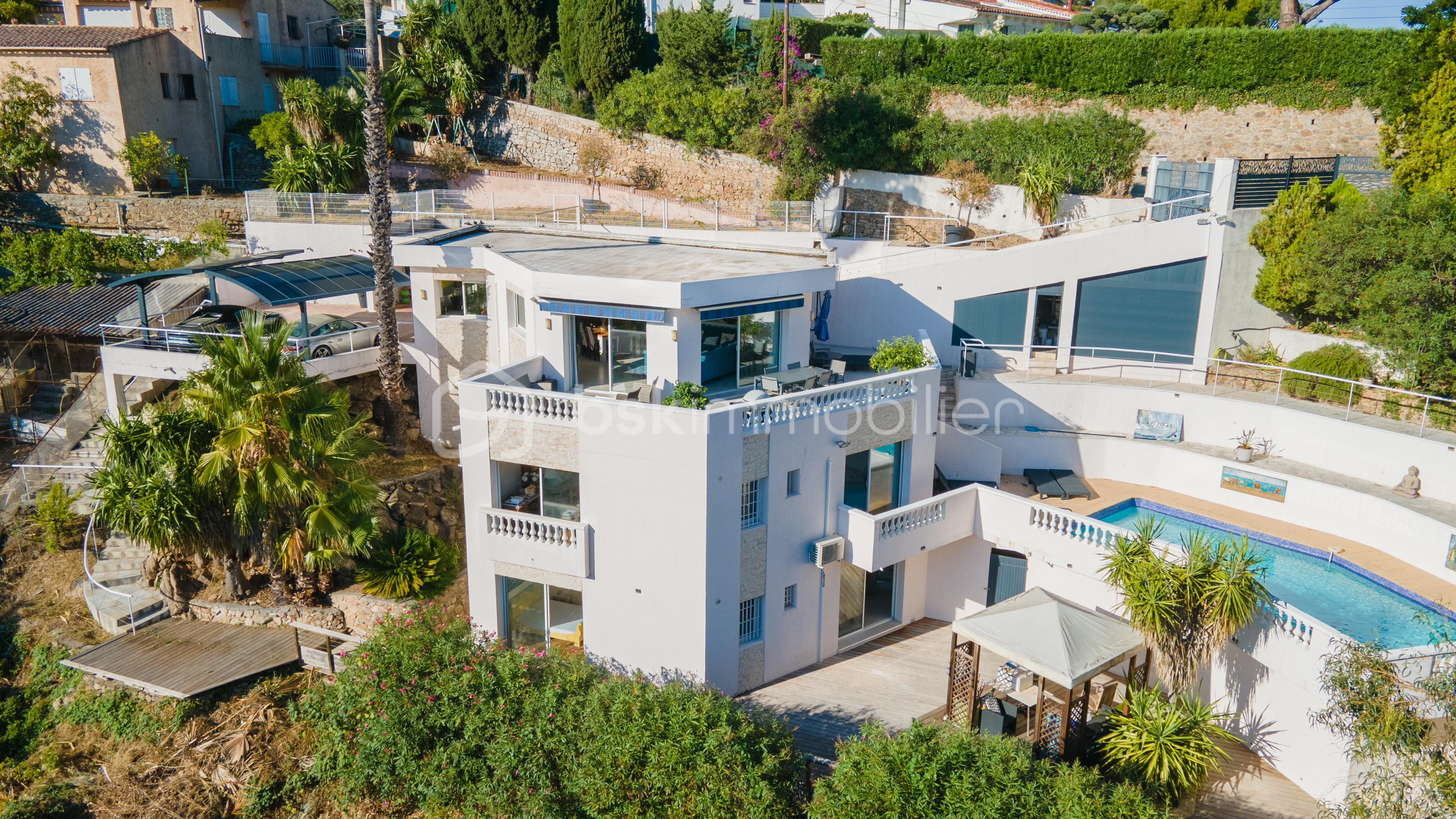 Maison d architecte de 161 m² - 2.jpg