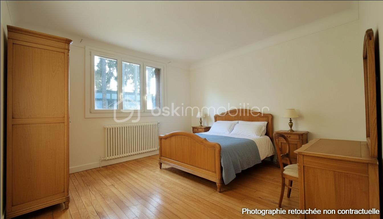 Maison de 230 m² - generated_2025-12-29T18_50_15.844.jpg