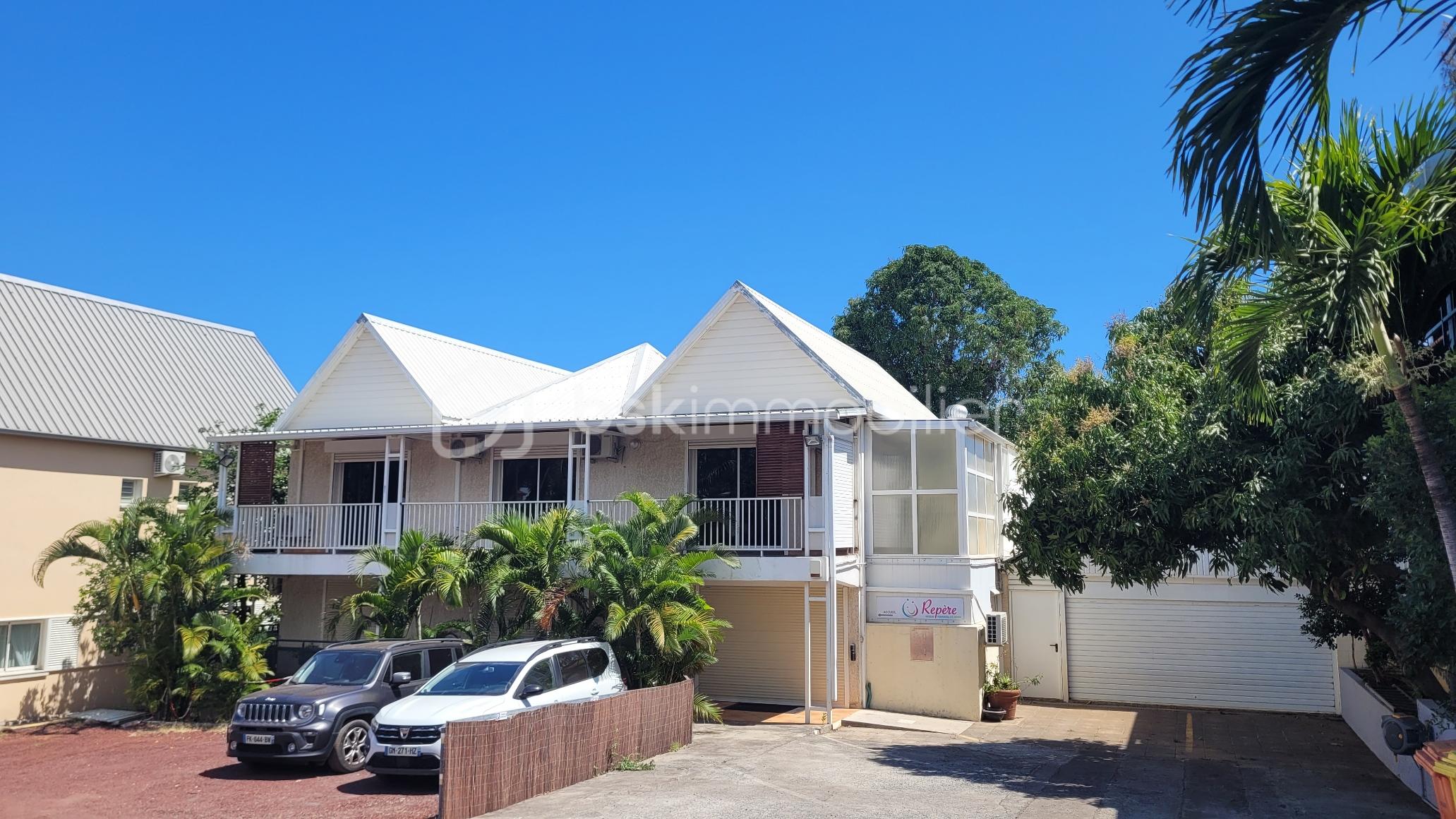 Bureau de 140 m² - 215095-02.jpg