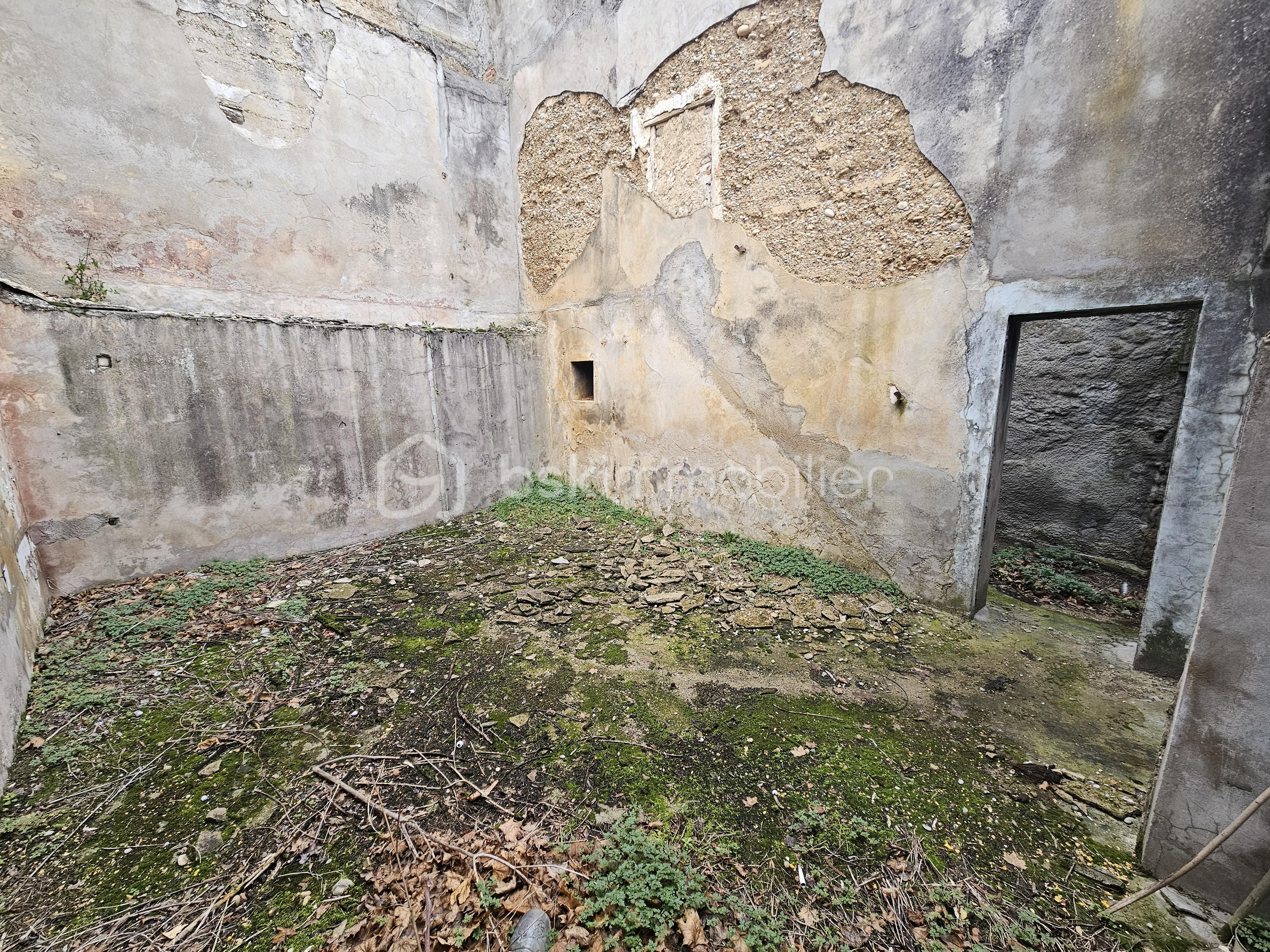 Terrain de 174 m² - Pièce 2.jpg