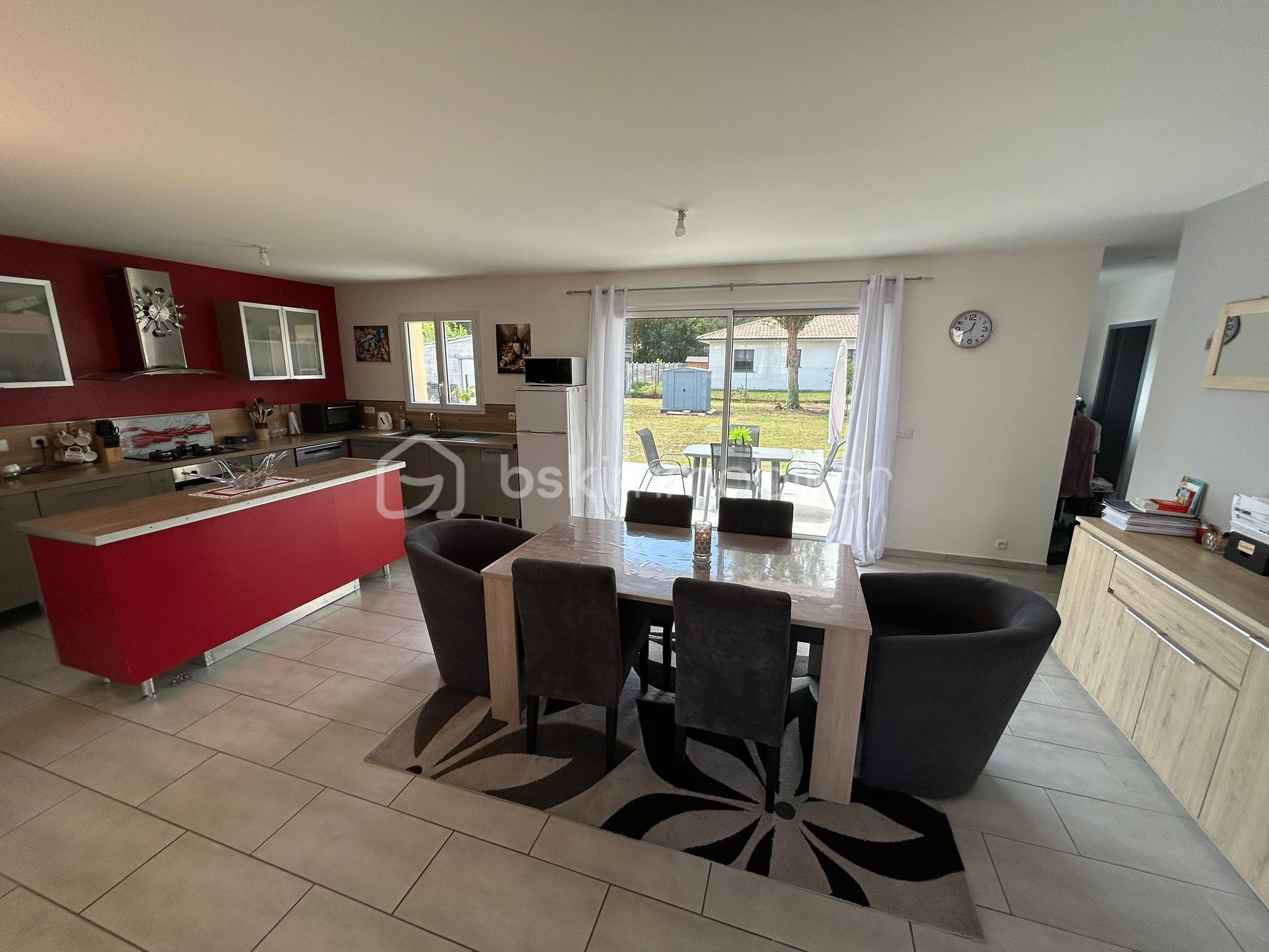 Maison contemporaine de 116 m² - PHOTO-2024-08-06-18-09-26 (1).jpg