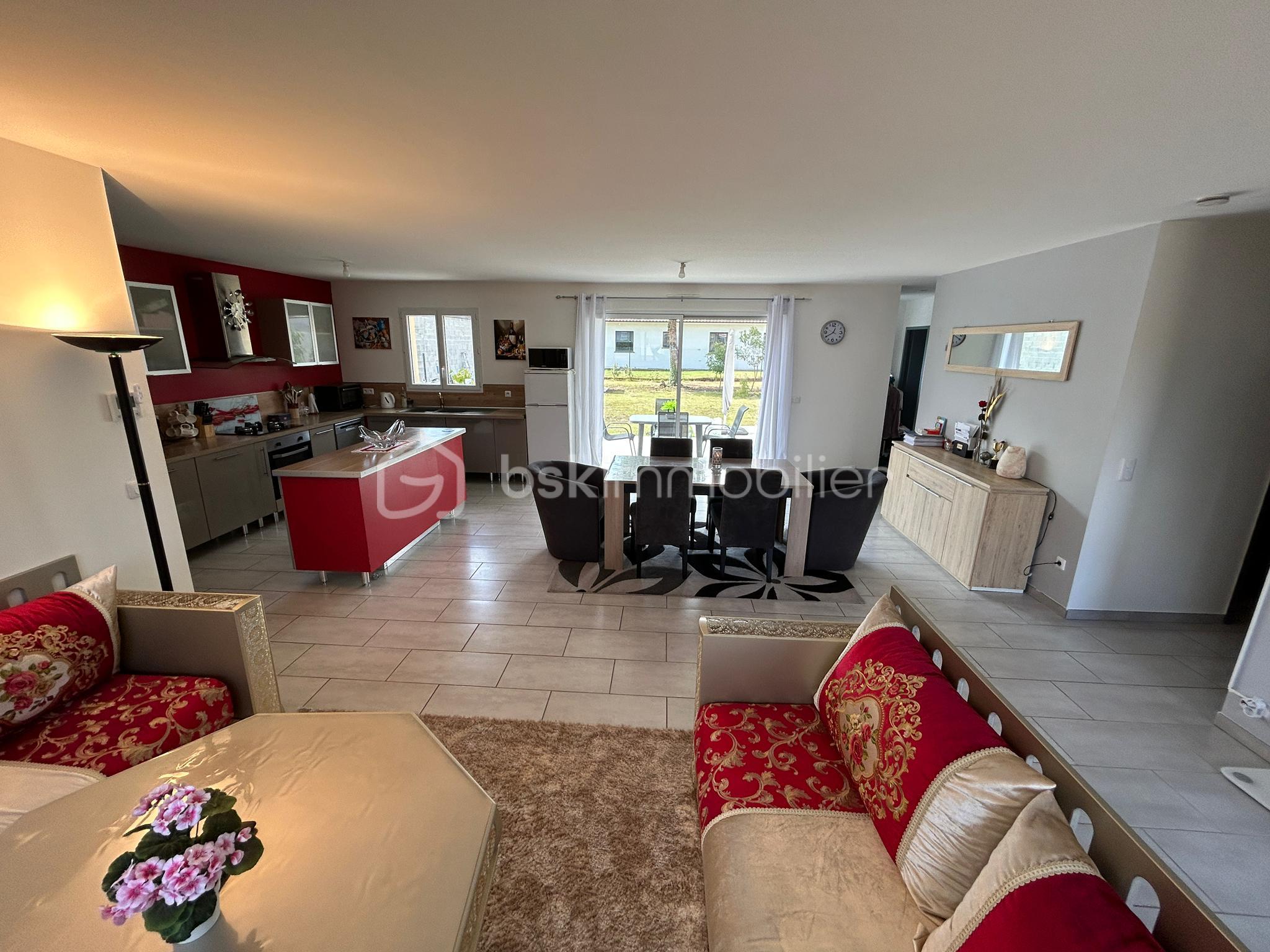 Maison contemporaine de 116 m² - PHOTO-2024-08-06-18-09-26.jpg