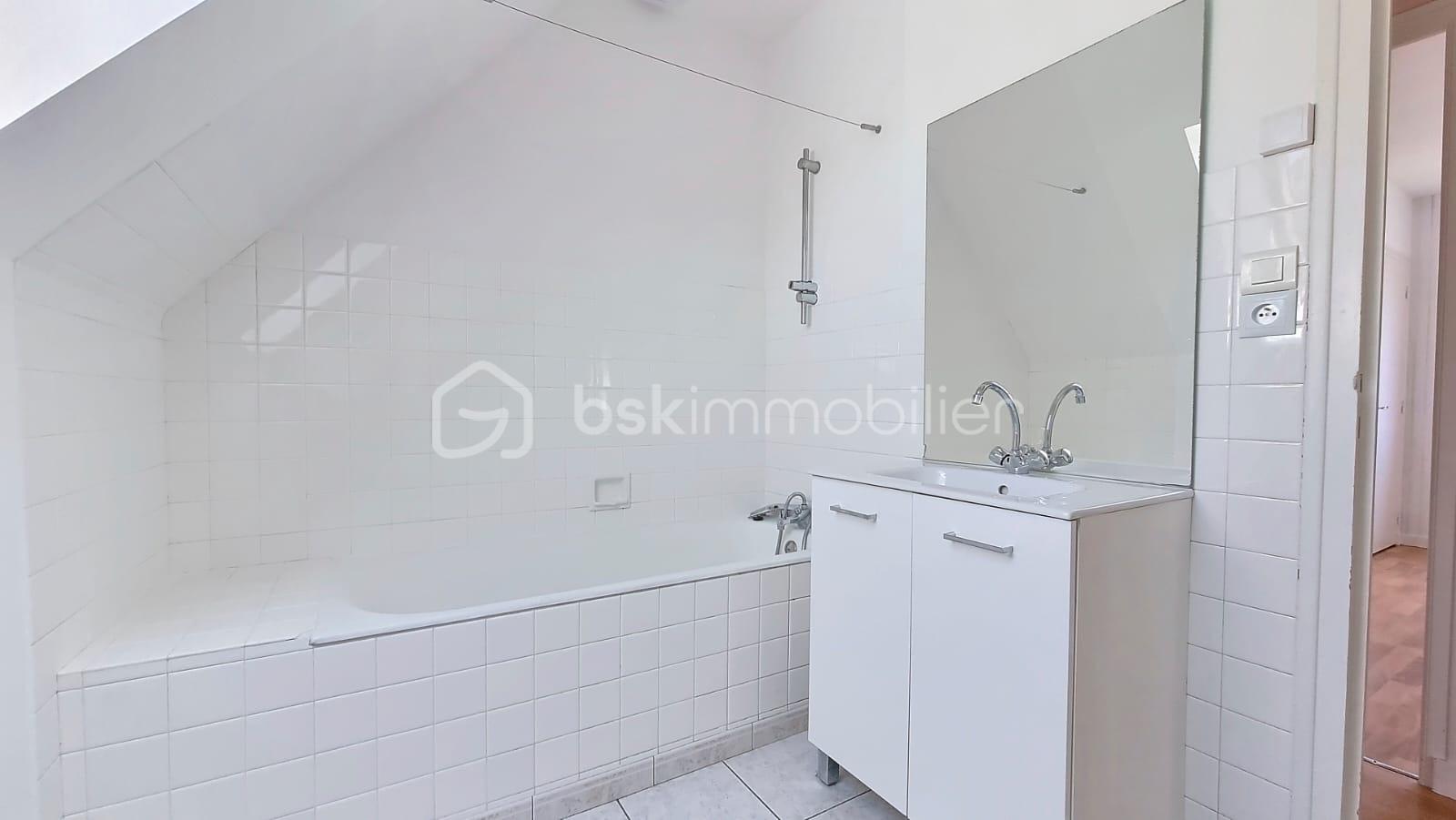 Maison de 120 m² - 174fb58e-2fd3-41cf-8257-1c8bf2409b10.JPG