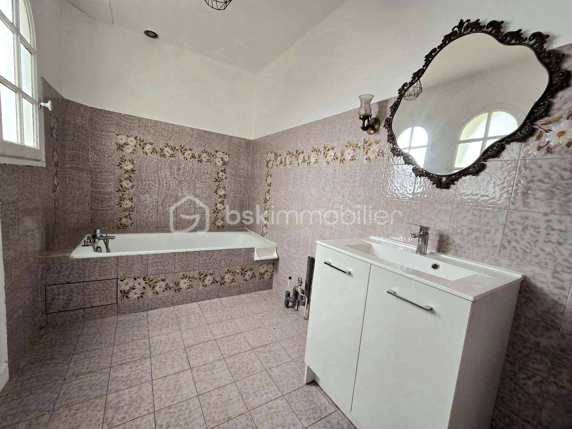 Maison d architecte de 120,45 m² - salle de bain rdc.jpg
