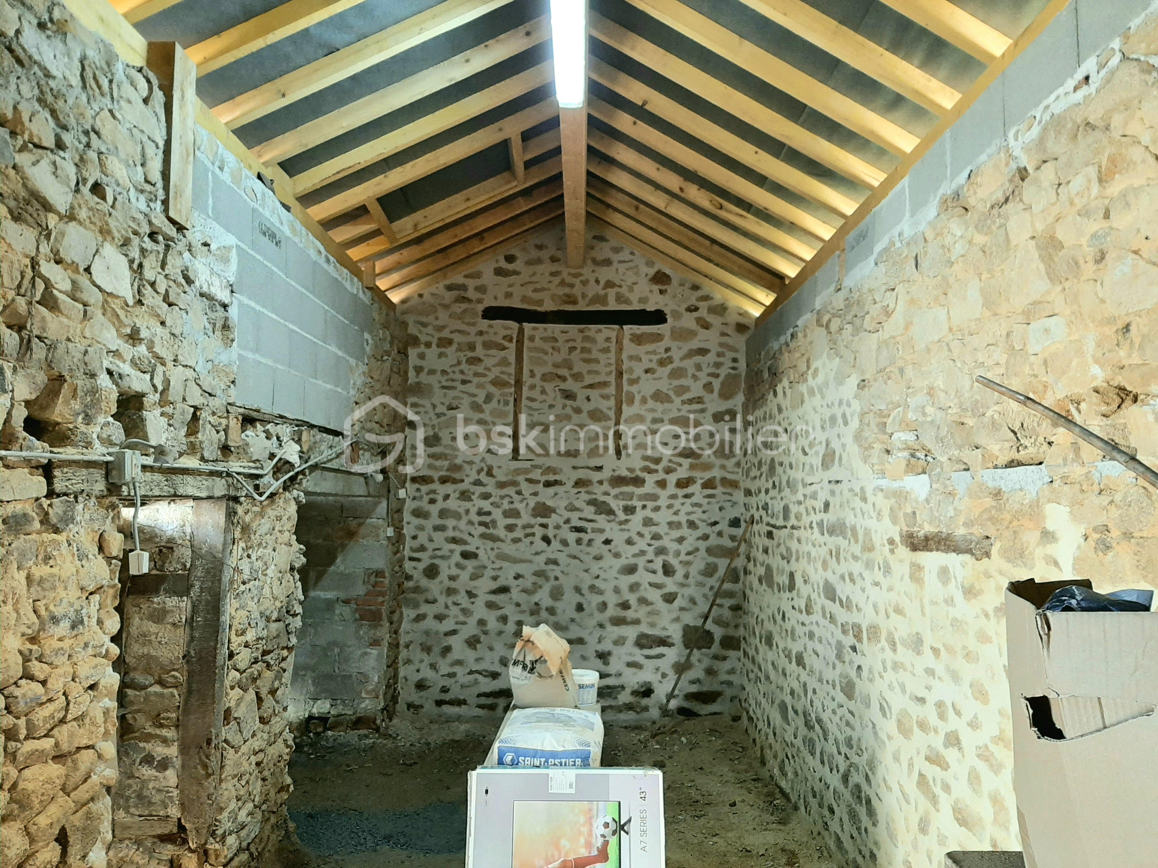 Maison en pierre de 79 m² - 20260120_154157.jpg