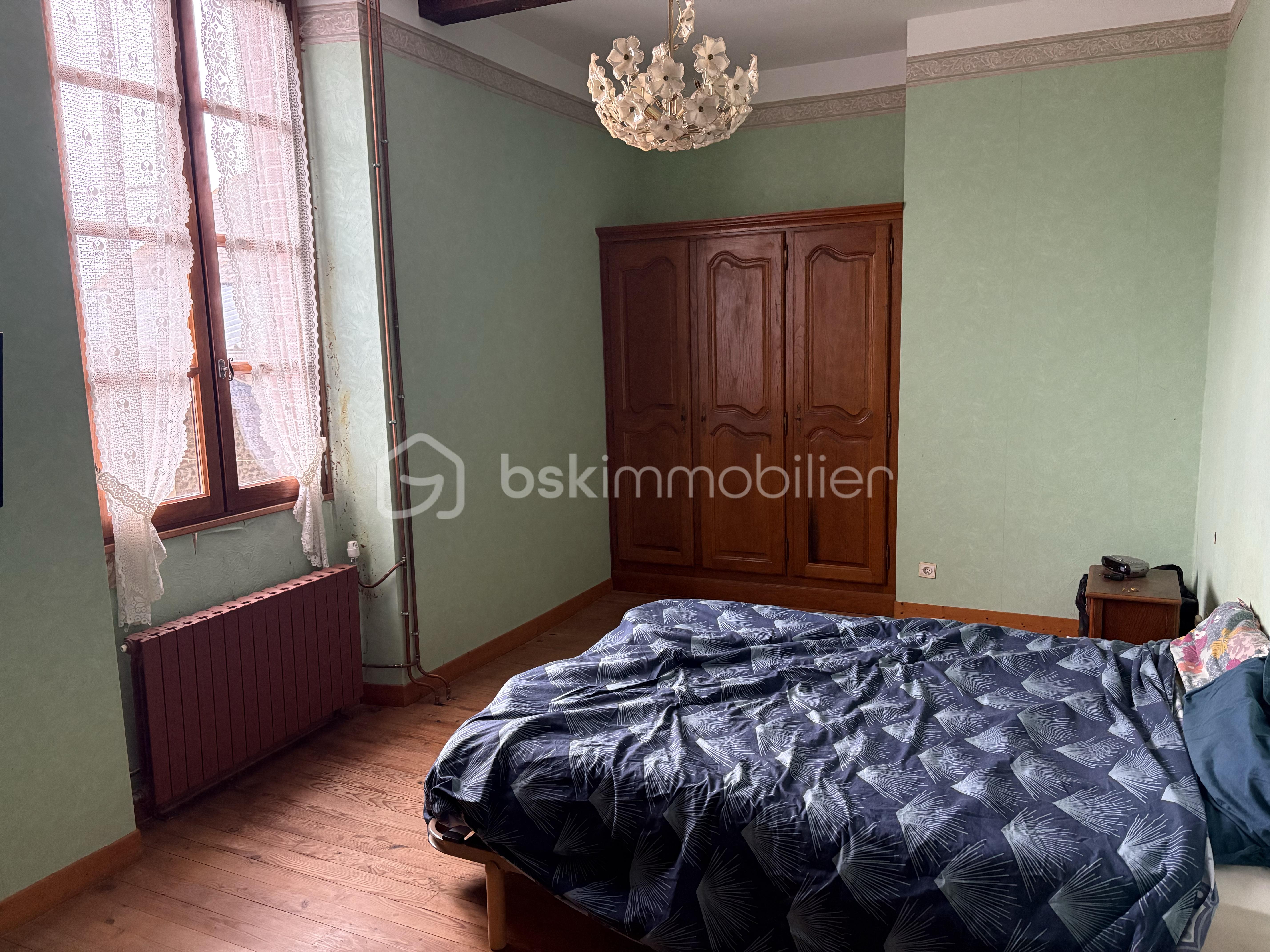Corps de ferme de 180 m² - tempImagefF9sy1.png
