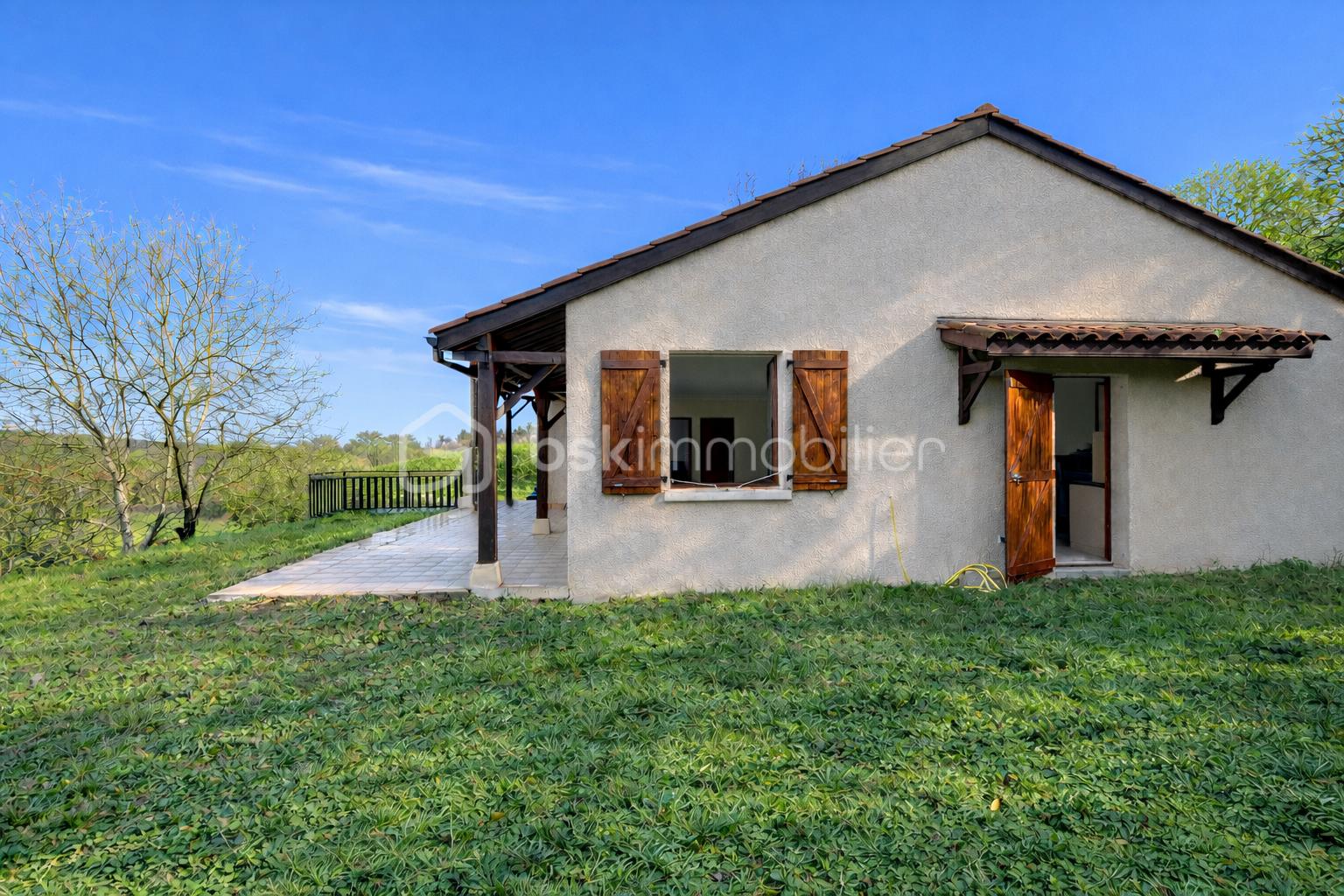 Maison traditionnelle de 131 m² - 4F5576F6-DFA0-4940-B3A8-0140051A0854.PNG