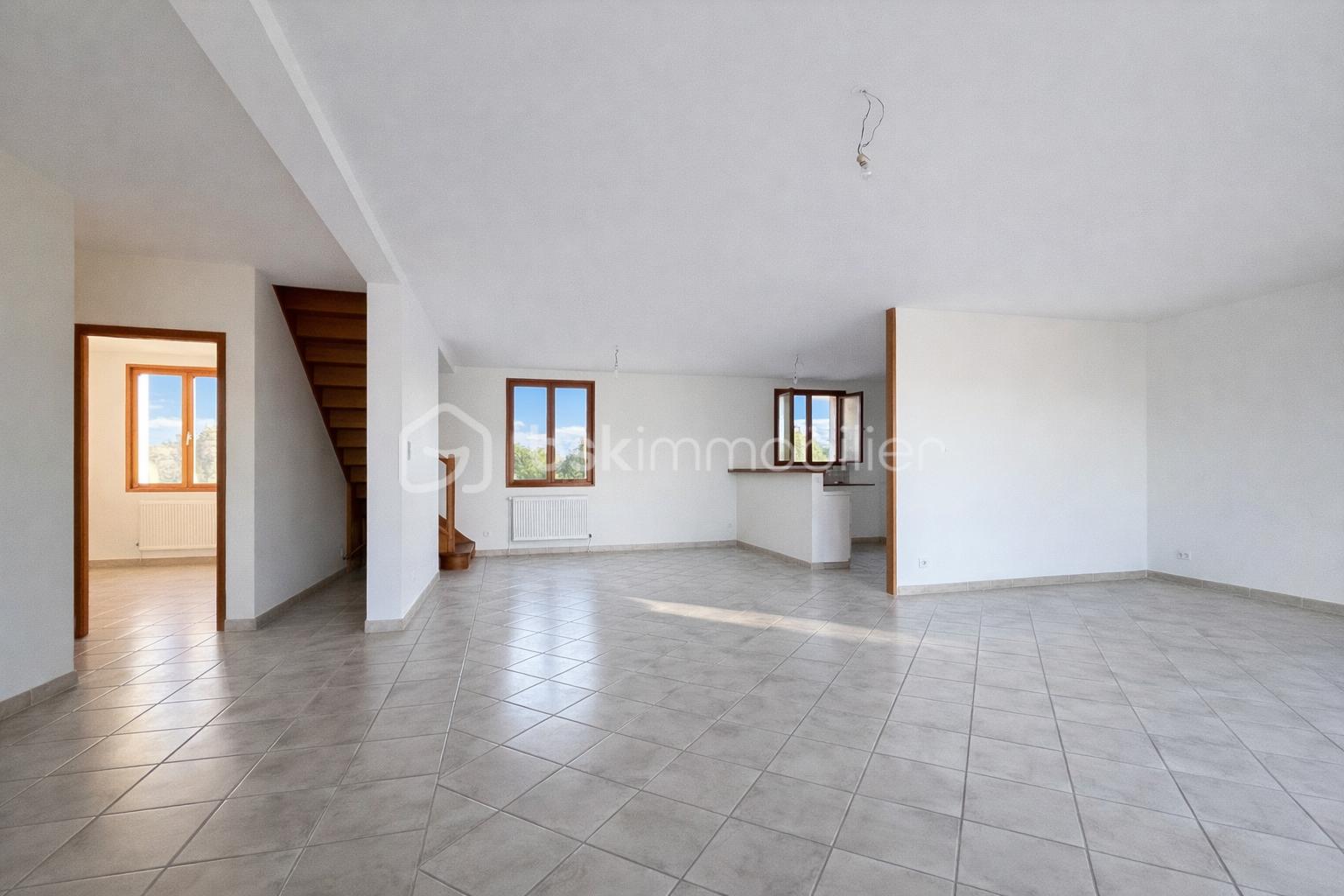 Maison traditionnelle de 131 m² - 245F024C-B85D-410E-BDFF-BEAEB1DBDC40.PNG