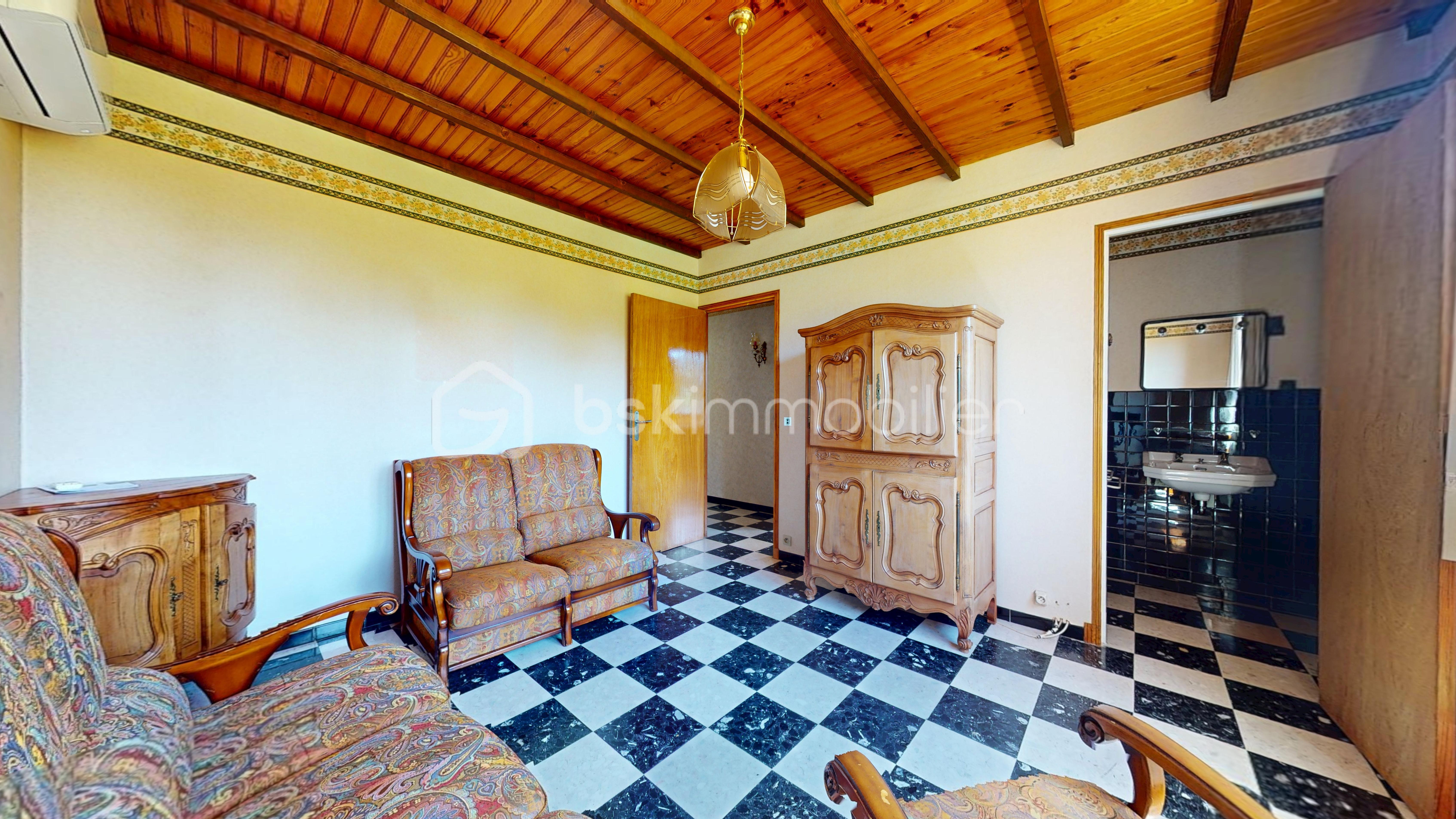 Maison-divisee-en-deux-logements-ou-logement-activite-pro-05082026_161135.jpg