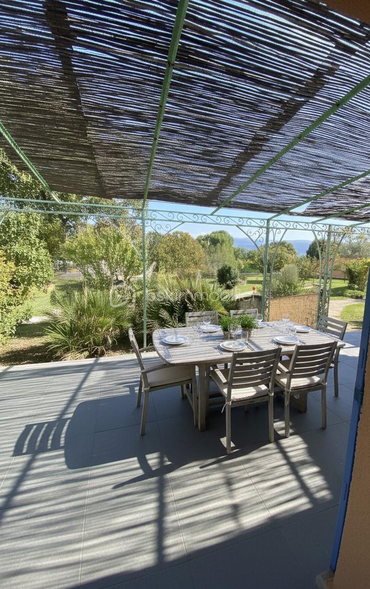 Villa de 164 m² - generated_2025-11-20T10_39_03.707.jpg