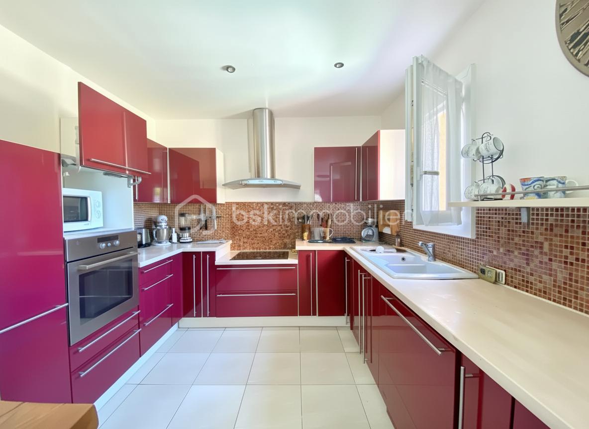 Villa de 150 m² - generated_2025-12-06T21_02_08.023.jpg