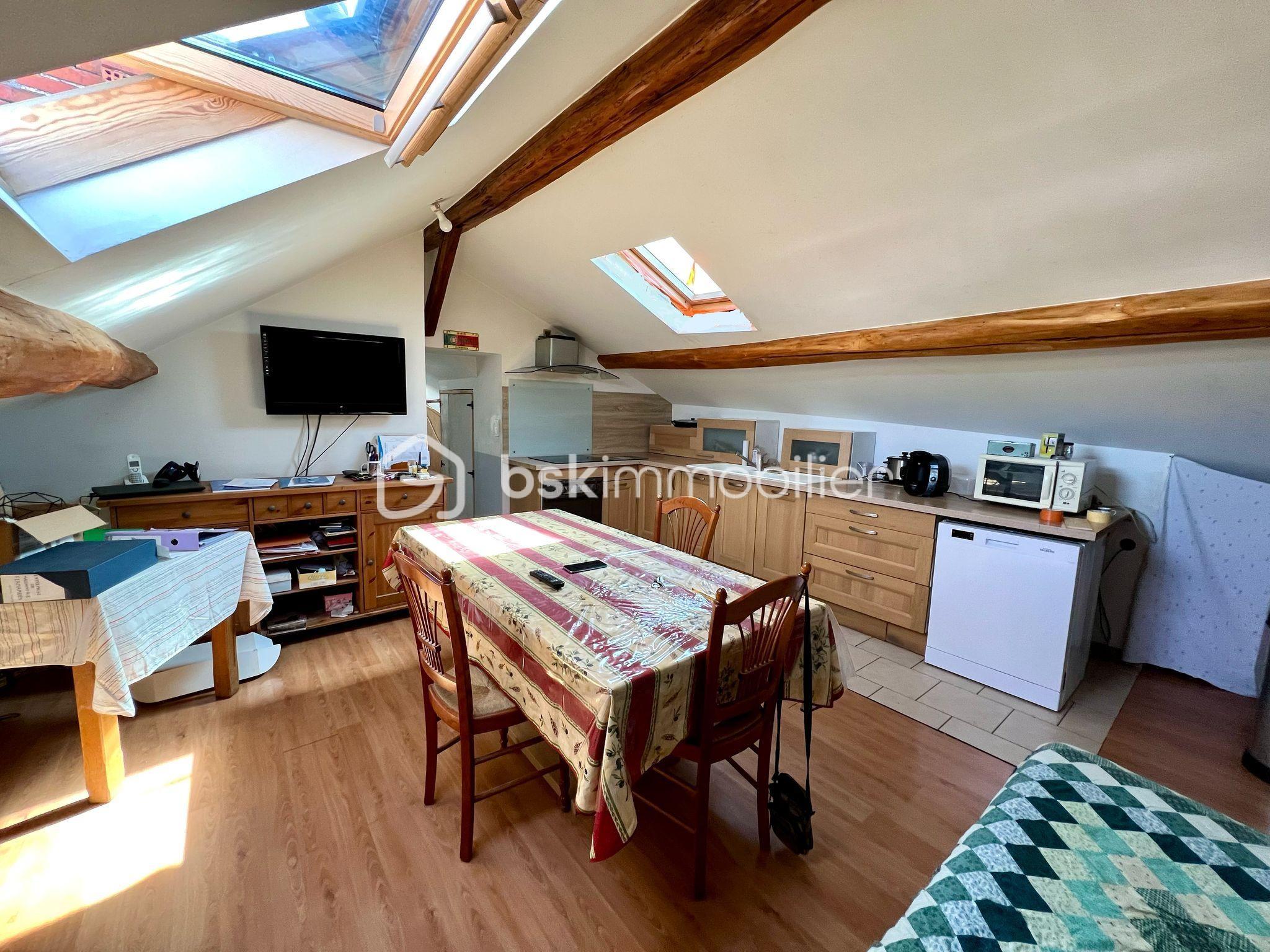 Appartement de 42 m² - f24hAMb3YL5ln0u1An6Wj9GnvKQkXu6tJJmd3ucV-branded.jpg